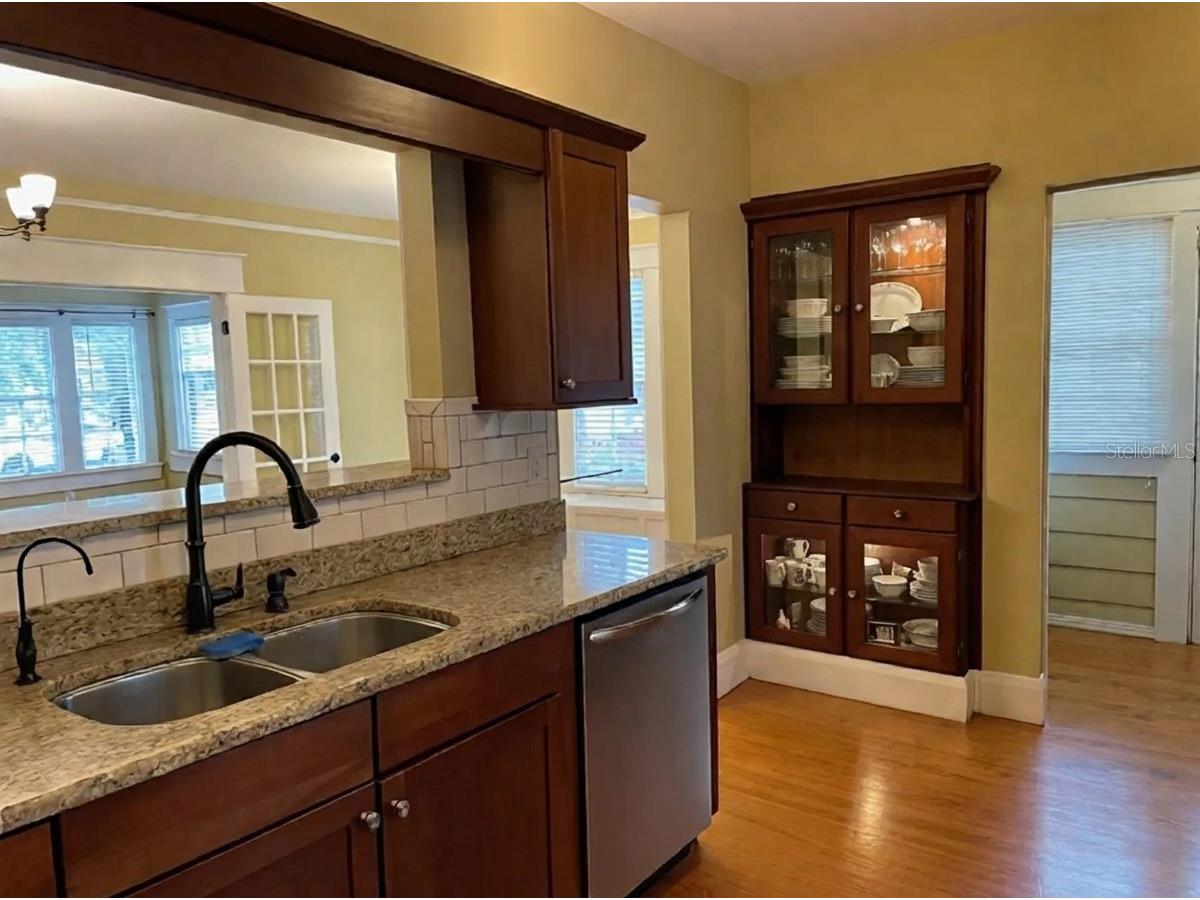 807 S Fremont Avenue Tampa FL 33606 TB8459650 image21