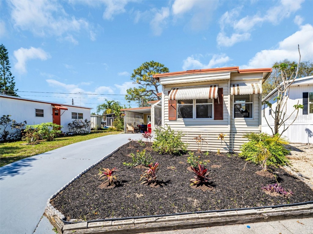 807 Saint Charles Drive Tarpon Springs FL 34689 - SALT LAKE TB8355928 image2