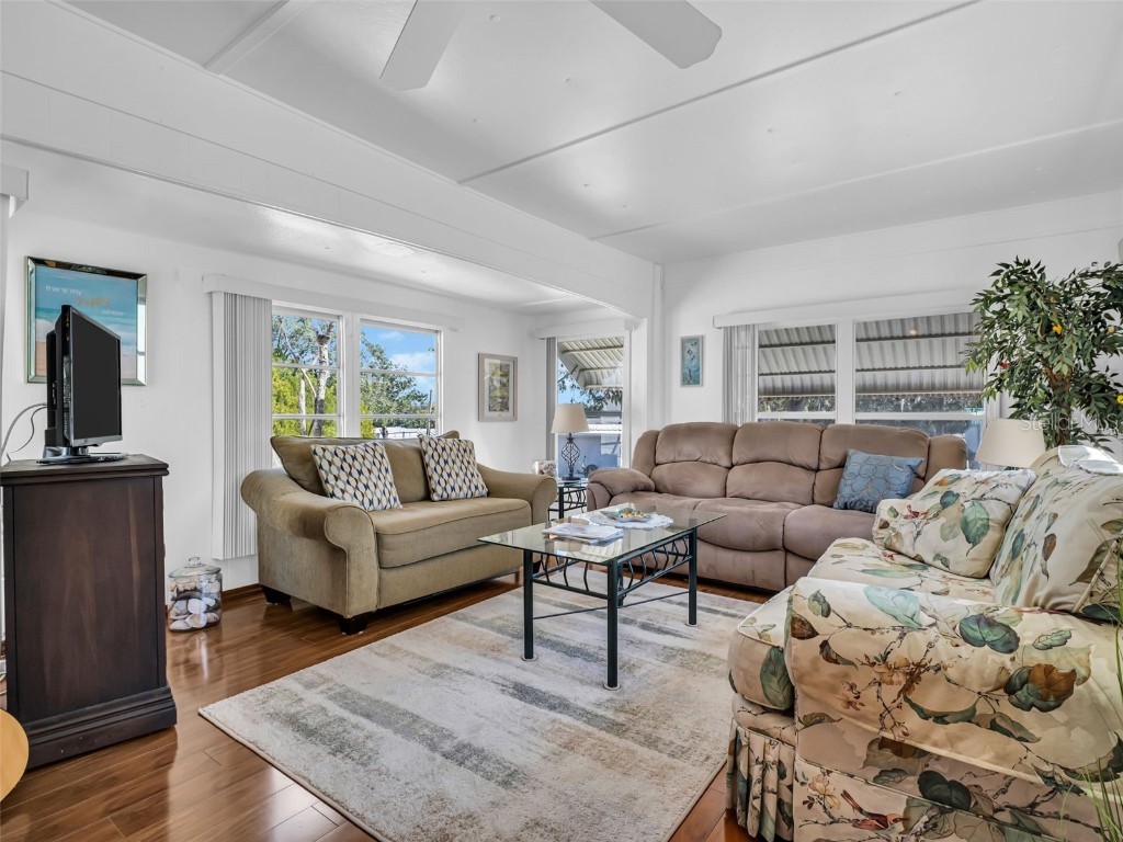 807 Saint Charles Drive Tarpon Springs FL 34689 - SALT LAKE TB8355928 image3