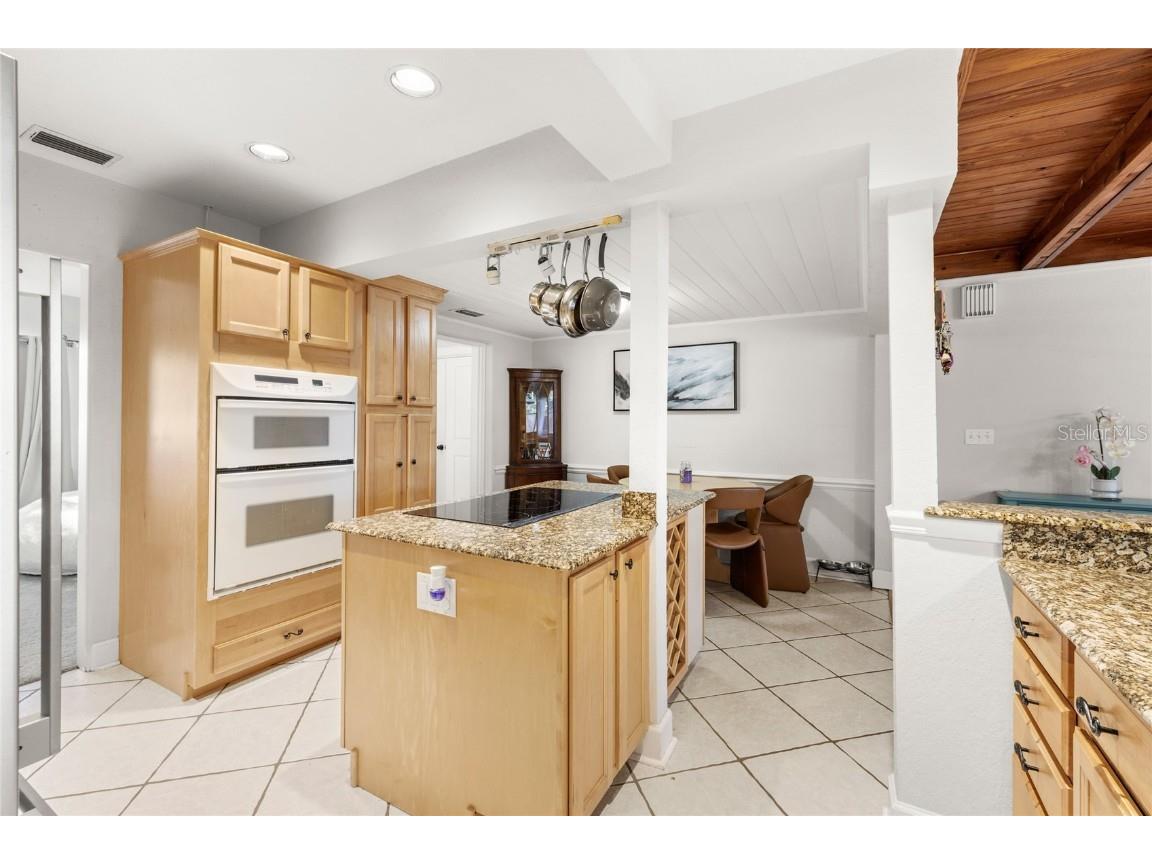 807 Silver Drive Orlando FL 32804 O6357681 image15