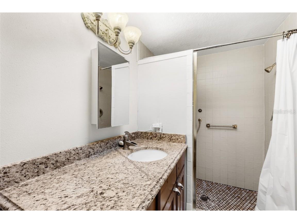 807 Silver Drive Orlando FL 32804 O6357681 image19