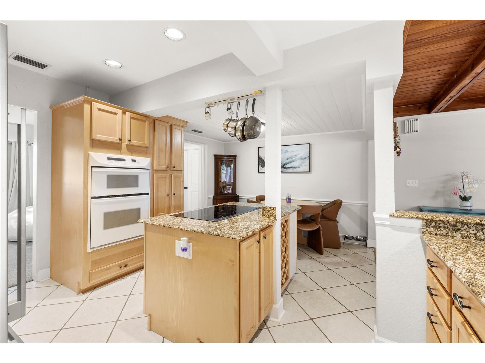 807 Silver Drive Orlando FL 32804 O6419654 image16