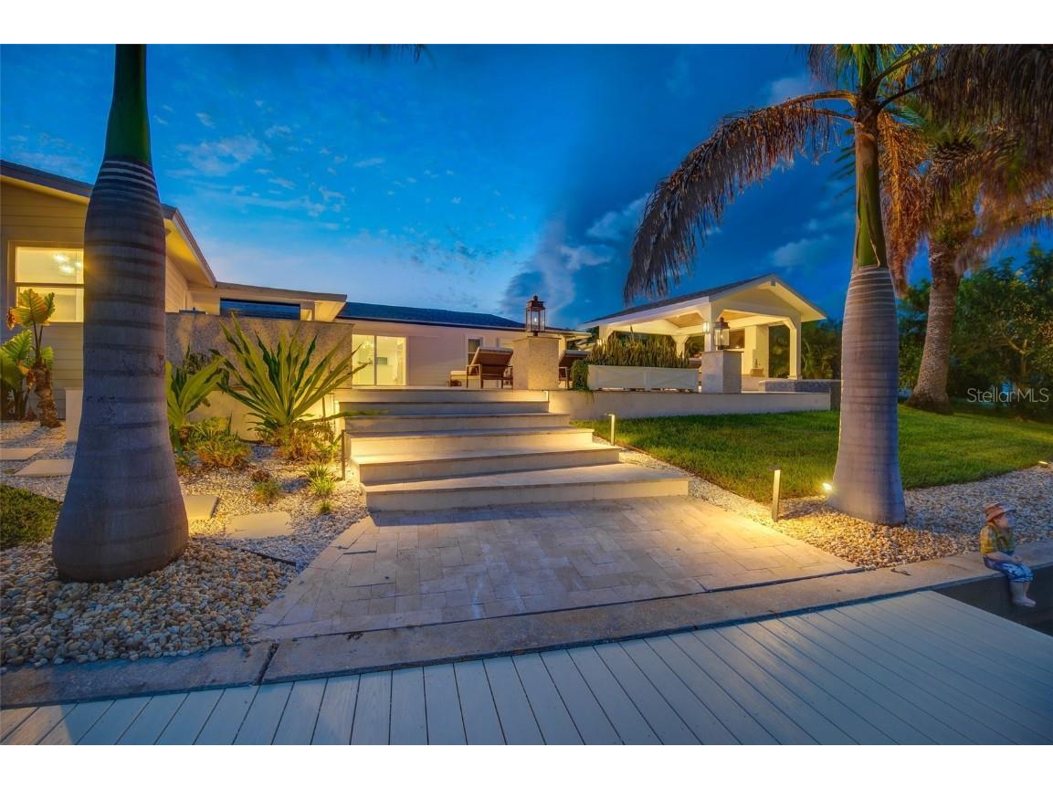 807 Snug Island Clearwater FL 33767 TB8416097 image1