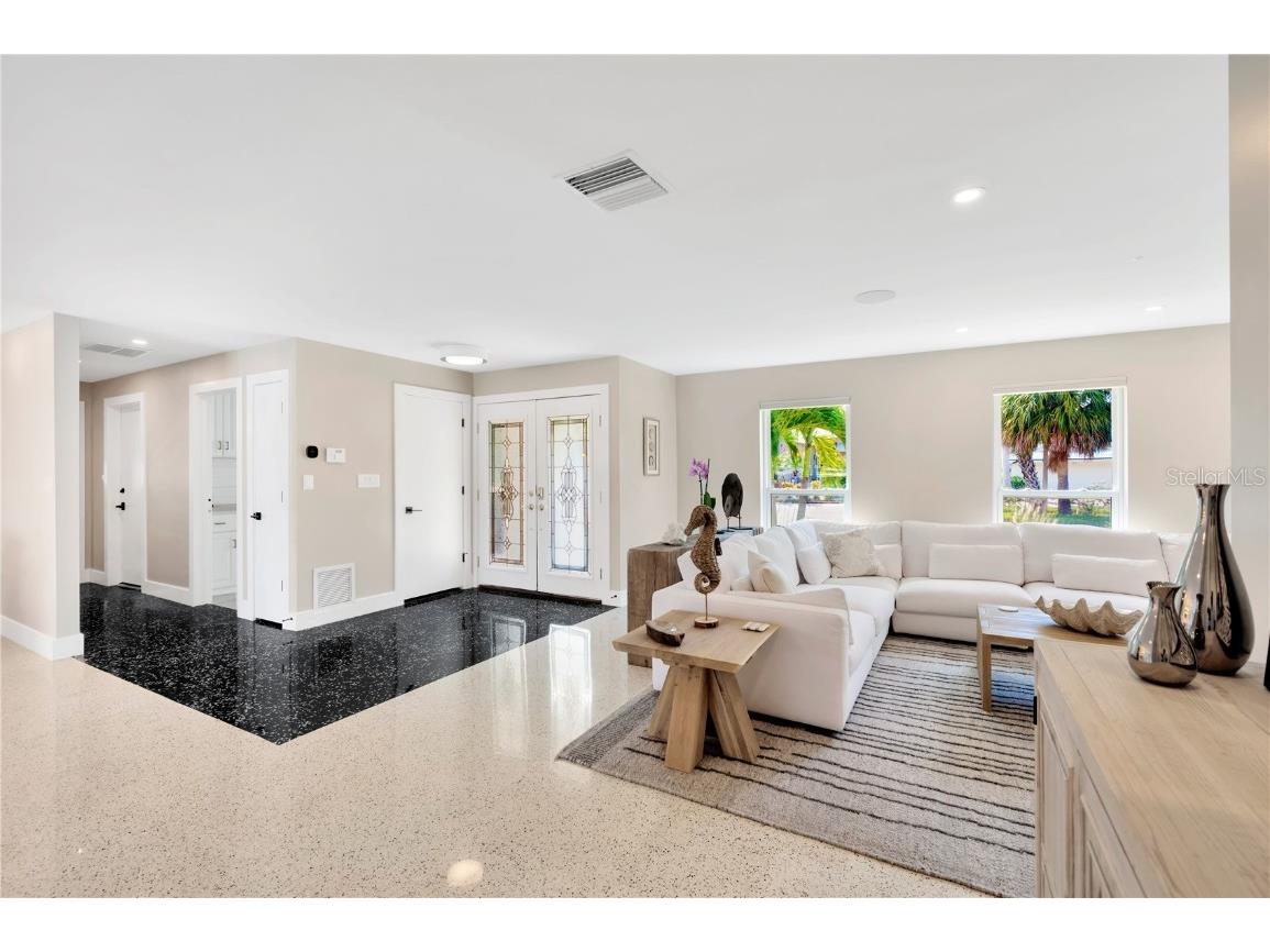 807 Snug Island Clearwater FL 33767 TB8416097 image50