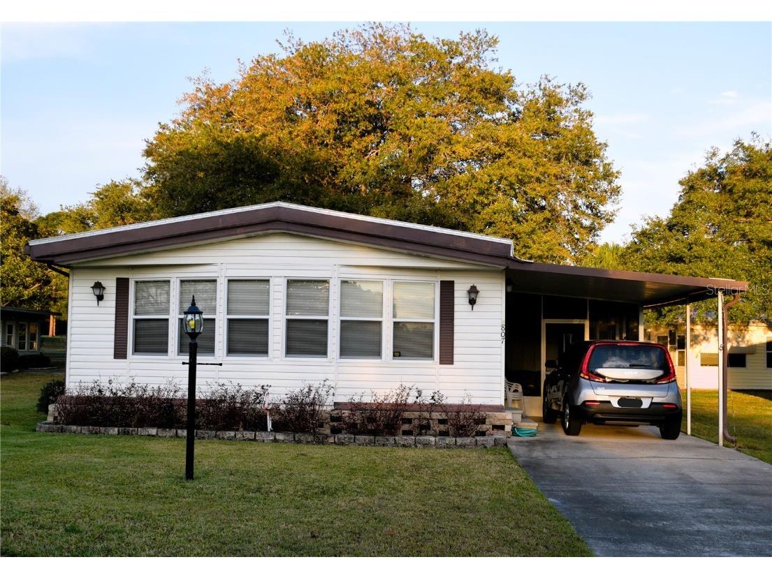 807 Swallow Lane Osteen FL 32764 V4934631 image1