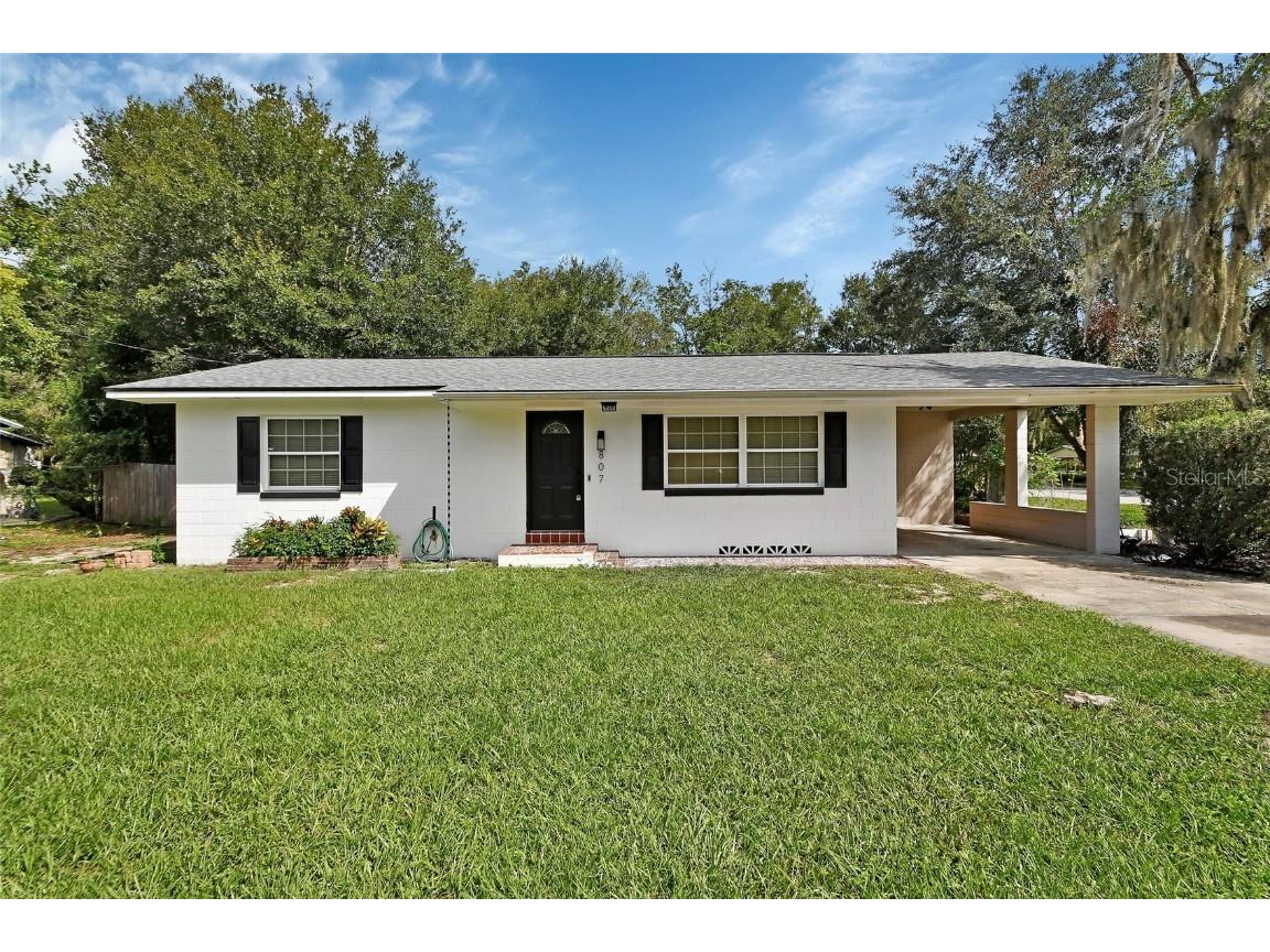 807 W Church Street Deland FL 32720 V4944904 image1