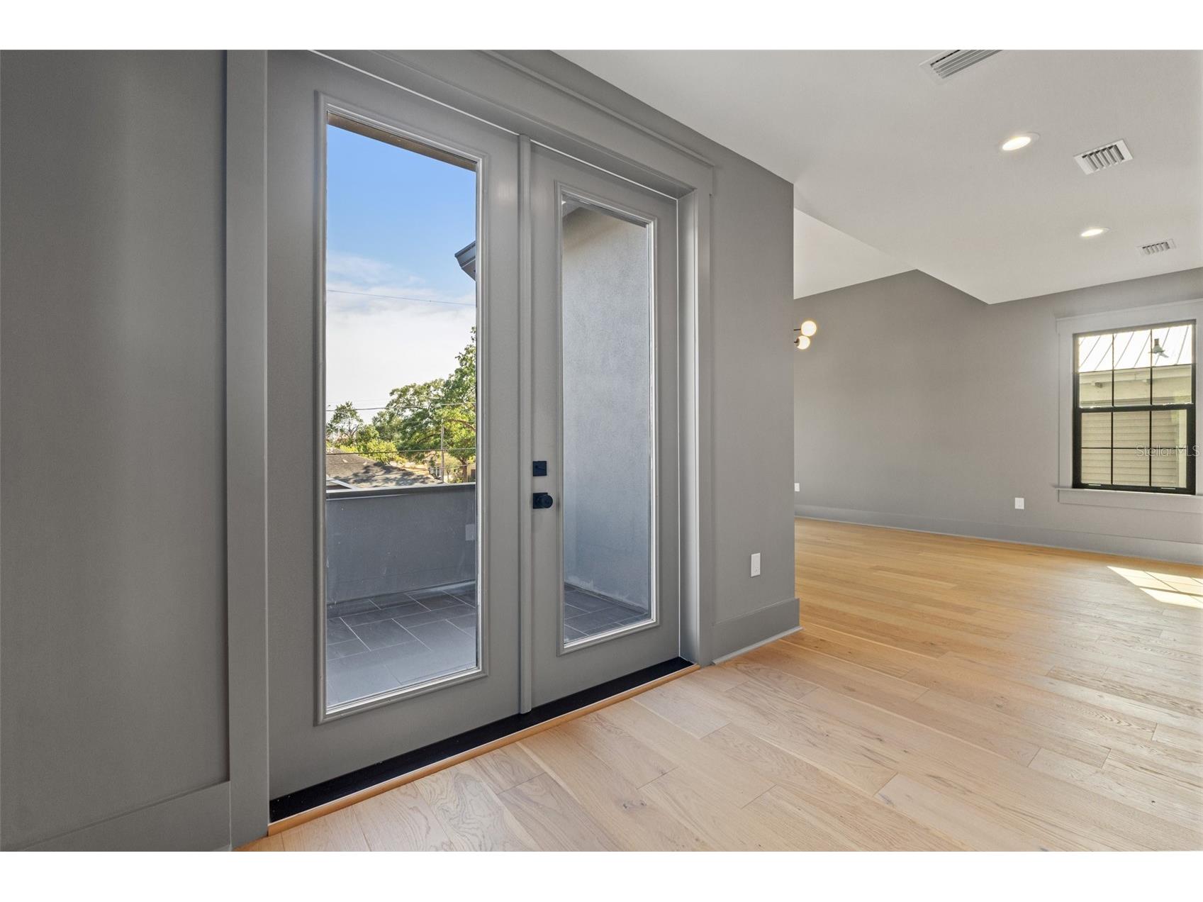 807 W Park Avenue Tampa FL 33602 TB8483397 image40