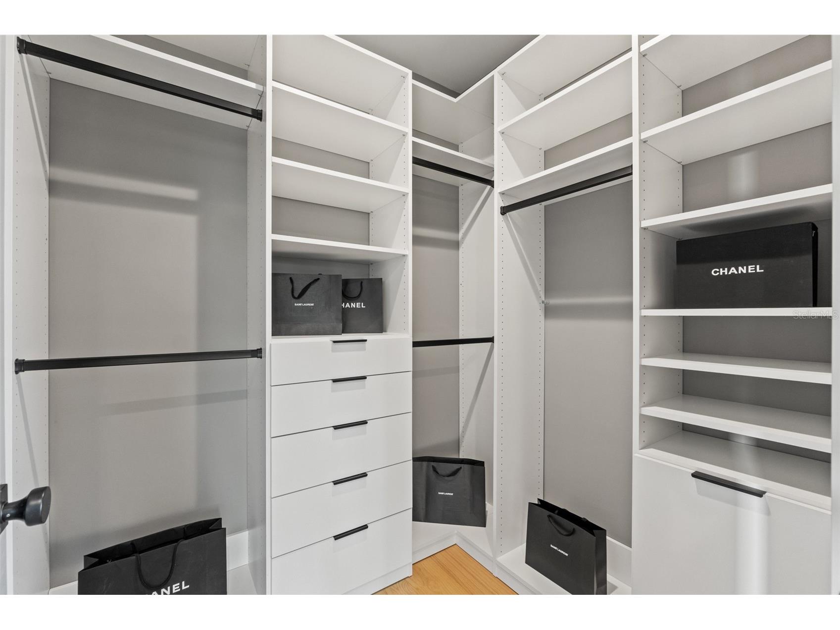 807 W Park Avenue Tampa FL 33602 TB8483397 image41