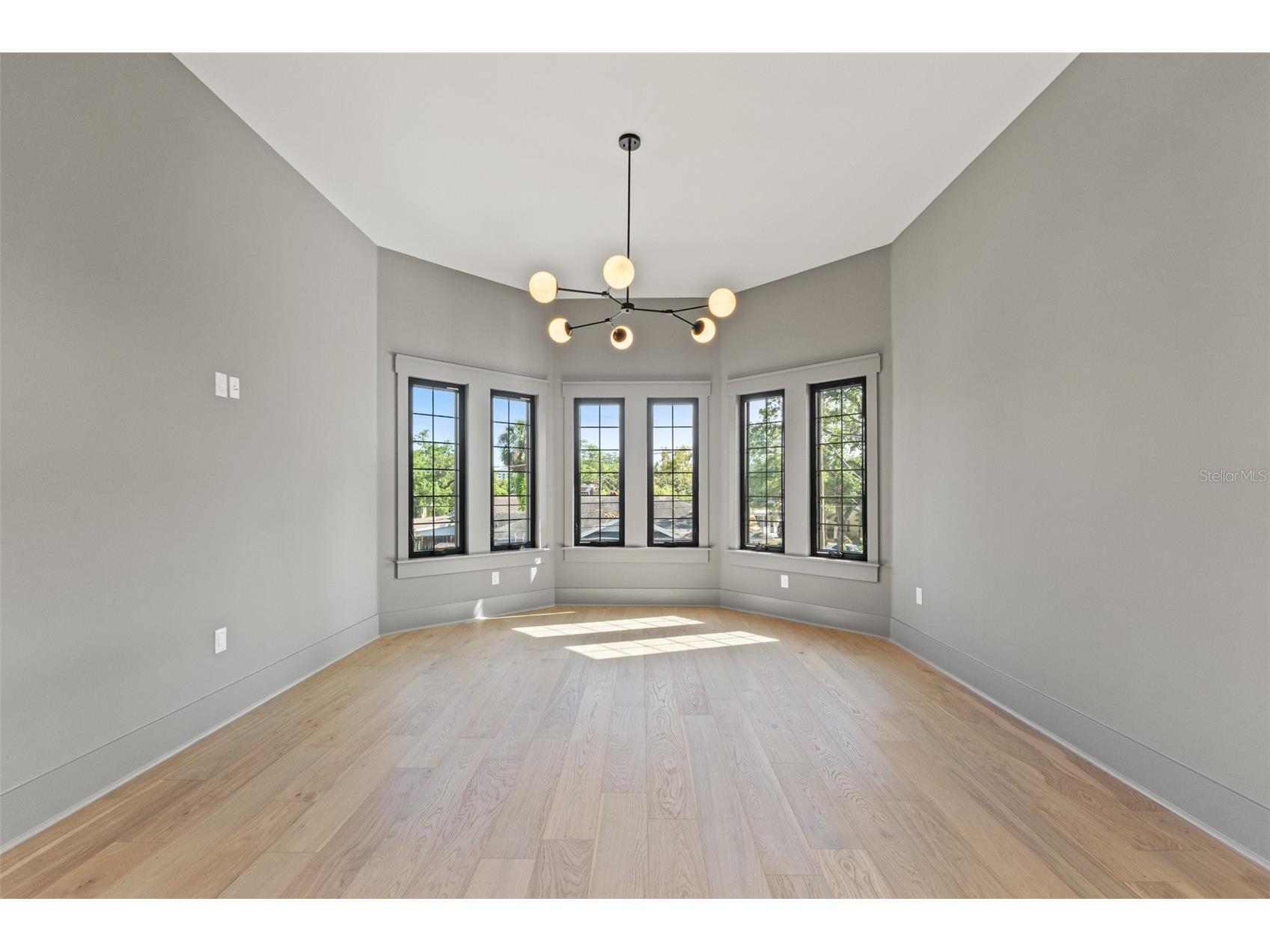 807 W Park Avenue Tampa FL 33602 TB8483397 image44