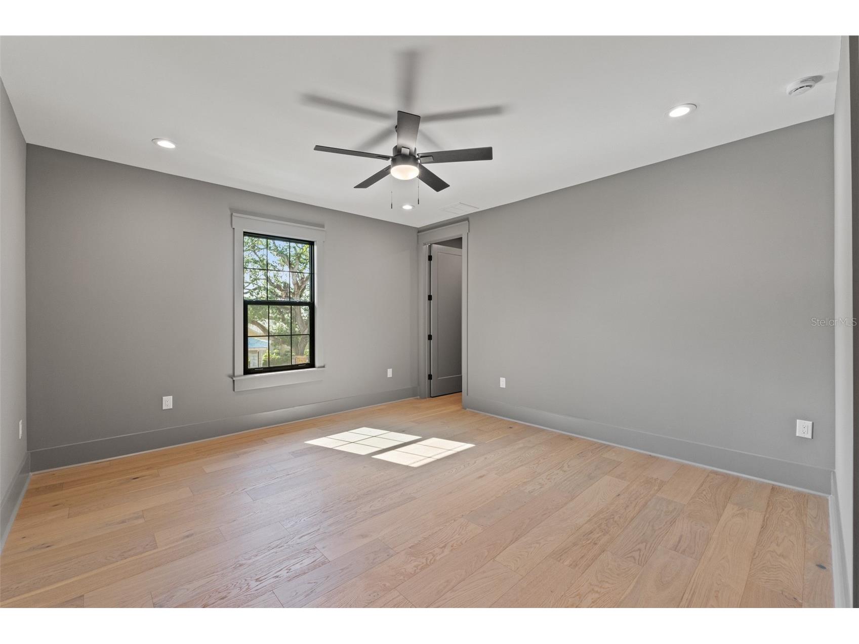 807 W Park Avenue Tampa FL 33602 TB8483397 image59