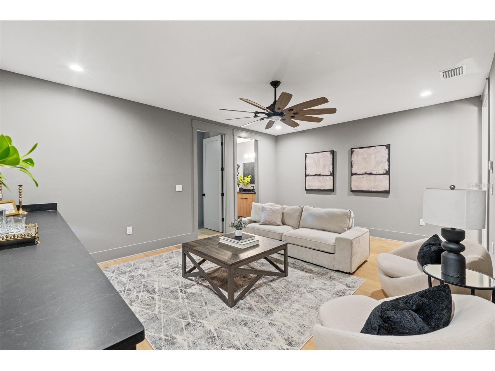 807 W Park Avenue Tampa FL 33602 TB8483397 image78