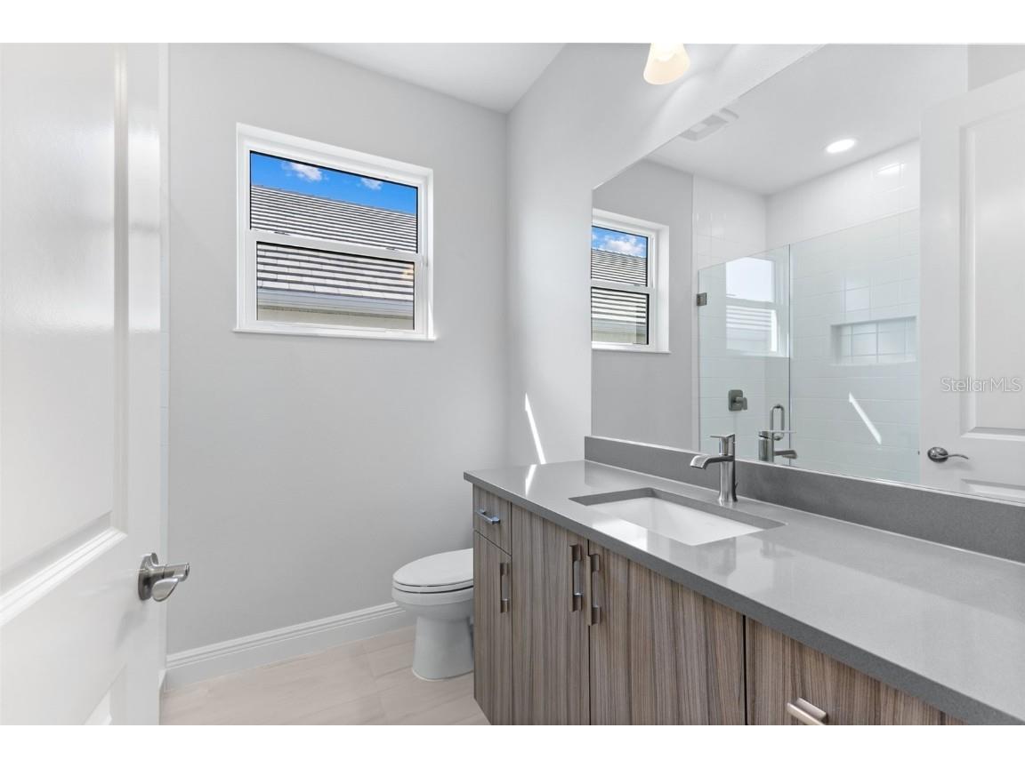 8071 Slipway Drive Sarasota FL 34240 A4639942 image25