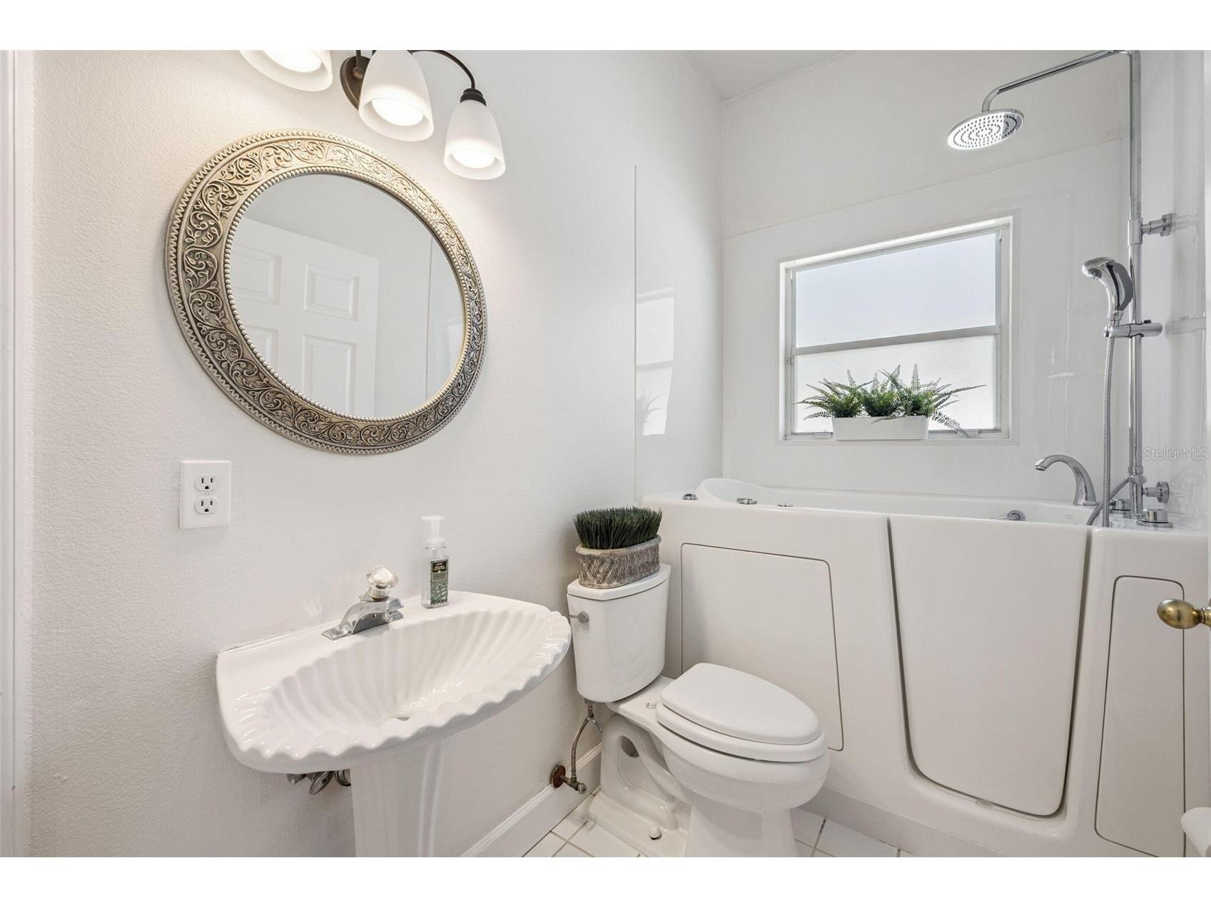 8072 Canyon Lake Circle Orlando FL 32835 O6404719 image23