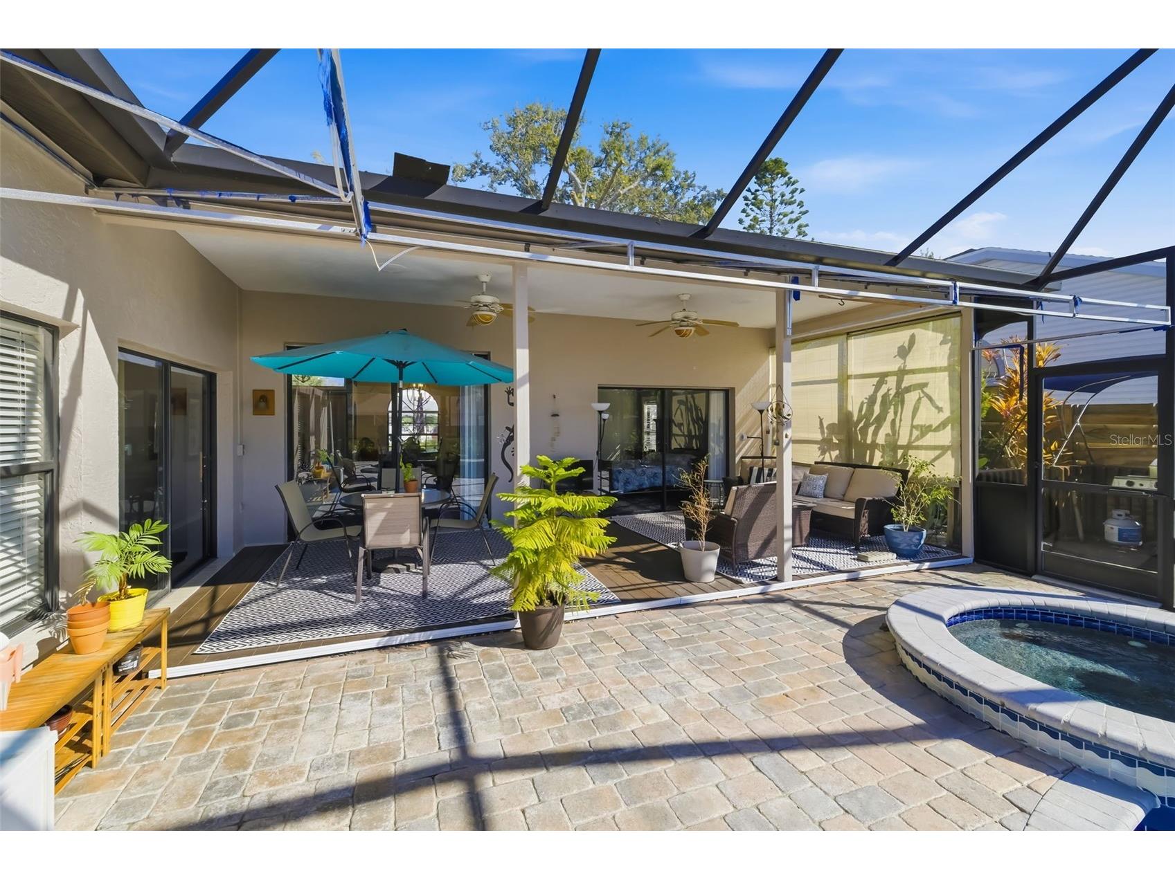 8072 Glenbrooke Lane Sarasota FL 34243 A4681070 image12