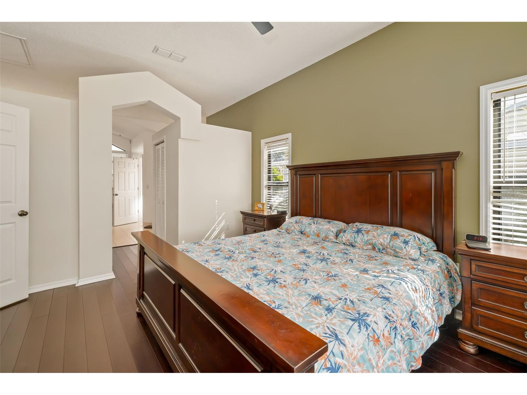 8072 Glenbrooke Lane Sarasota FL 34243 A4681070 image27