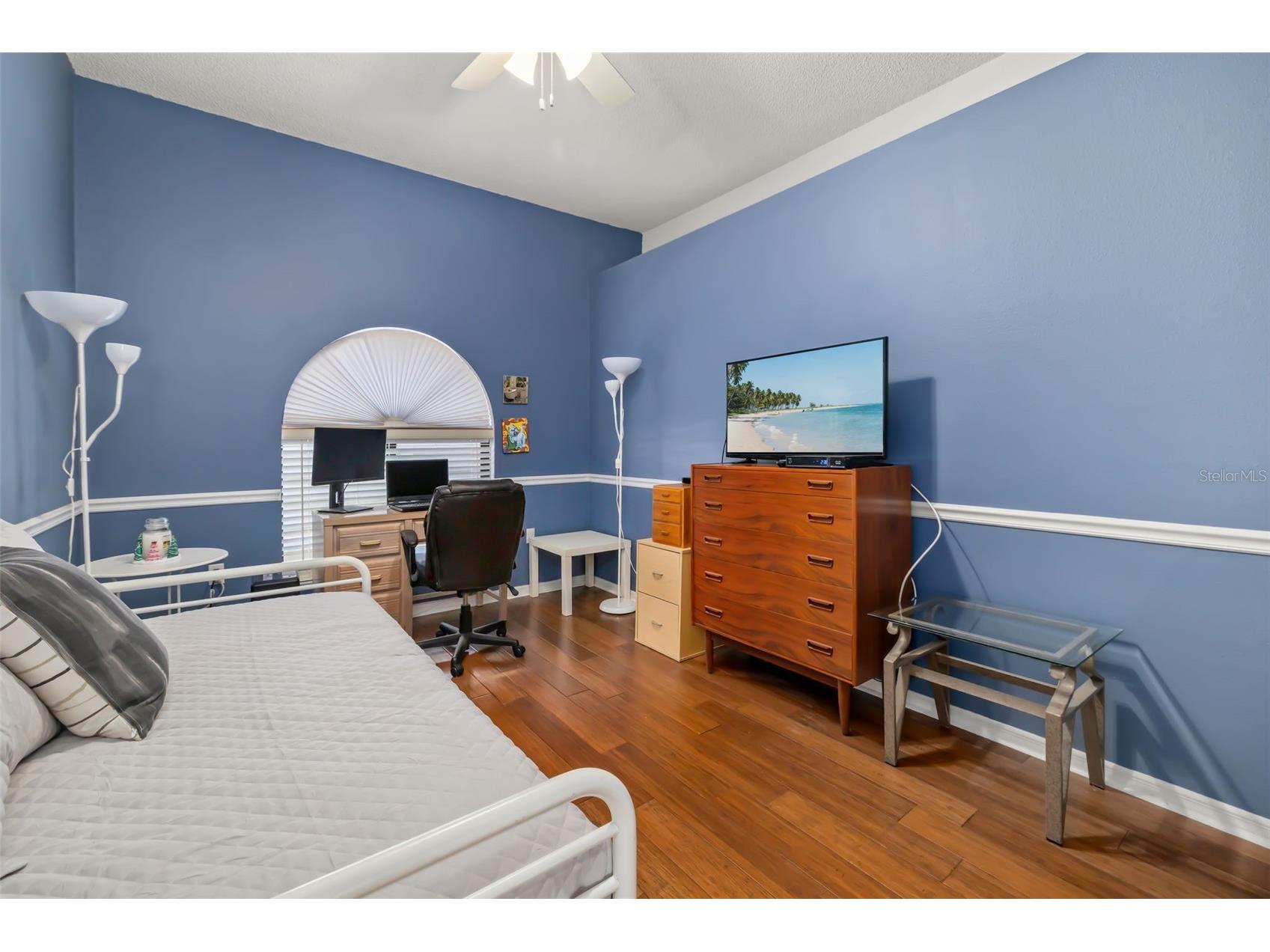 8072 Glenbrooke Lane Sarasota FL 34243 A4681070 image41