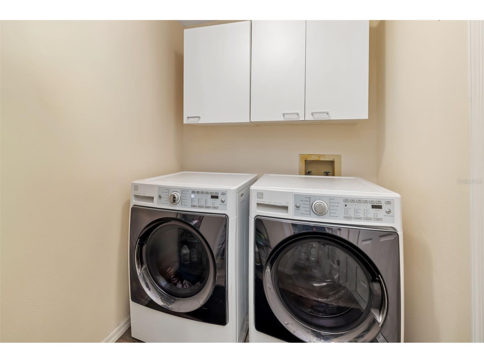 8072 Glenbrooke Lane Sarasota FL 34243 A4681070 image44