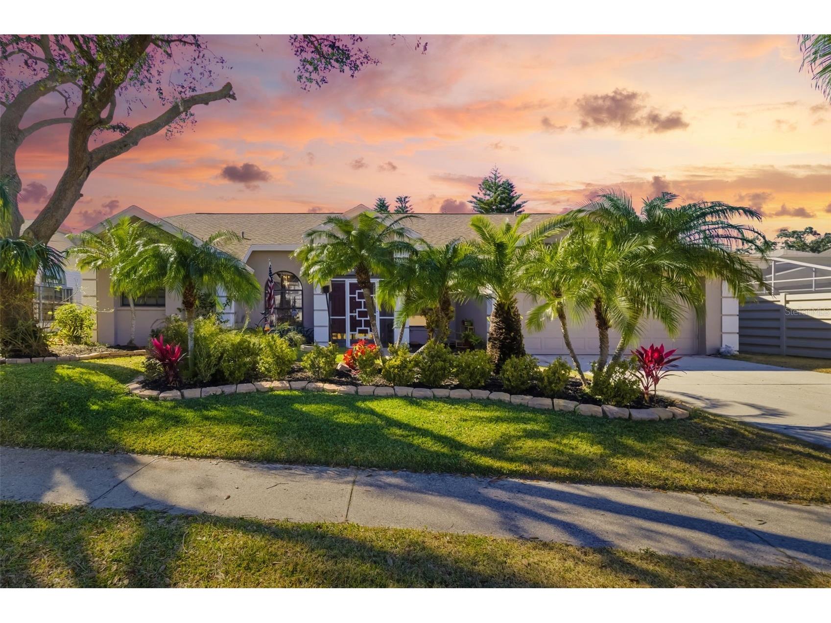 8072 Glenbrooke Lane Sarasota FL 34243 A4681070 image57