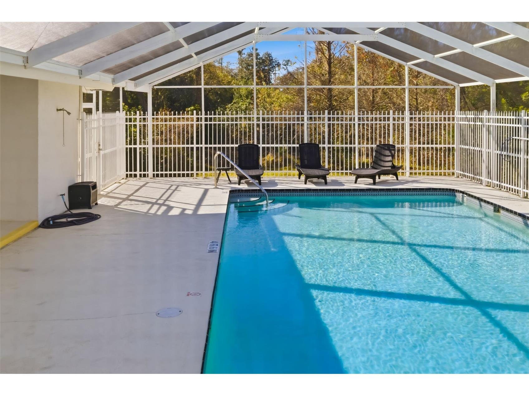 8072 Glenbrooke Lane Sarasota FL 34243 A4681070 image64