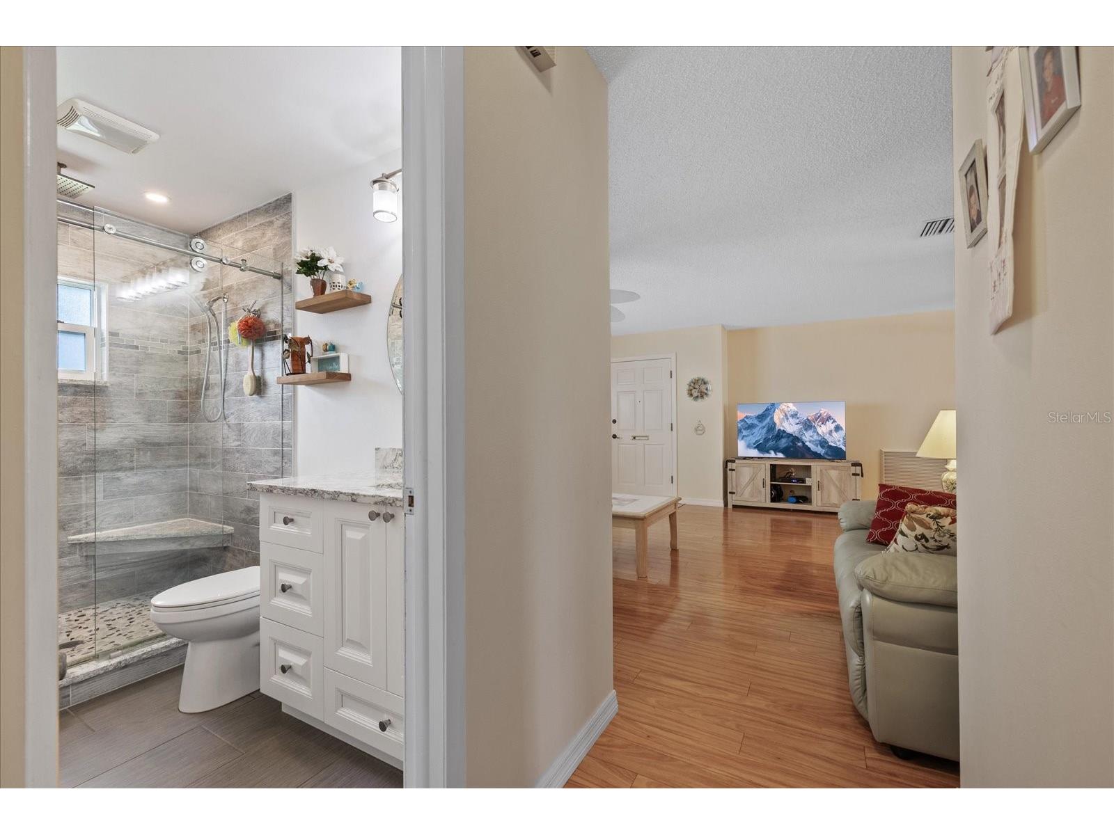8073 Brentwood Road Seminole FL 33777 TB8515853 image10
