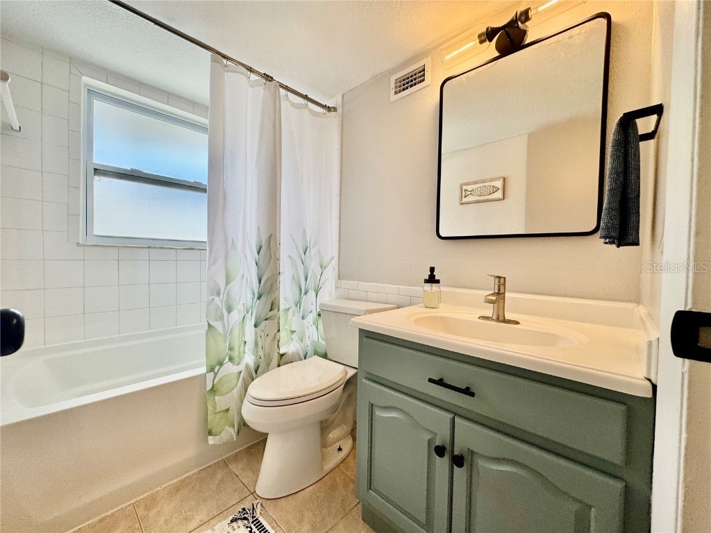 8074 37th Avenue N Saint Petersburg FL 33710 TB8396260 image17