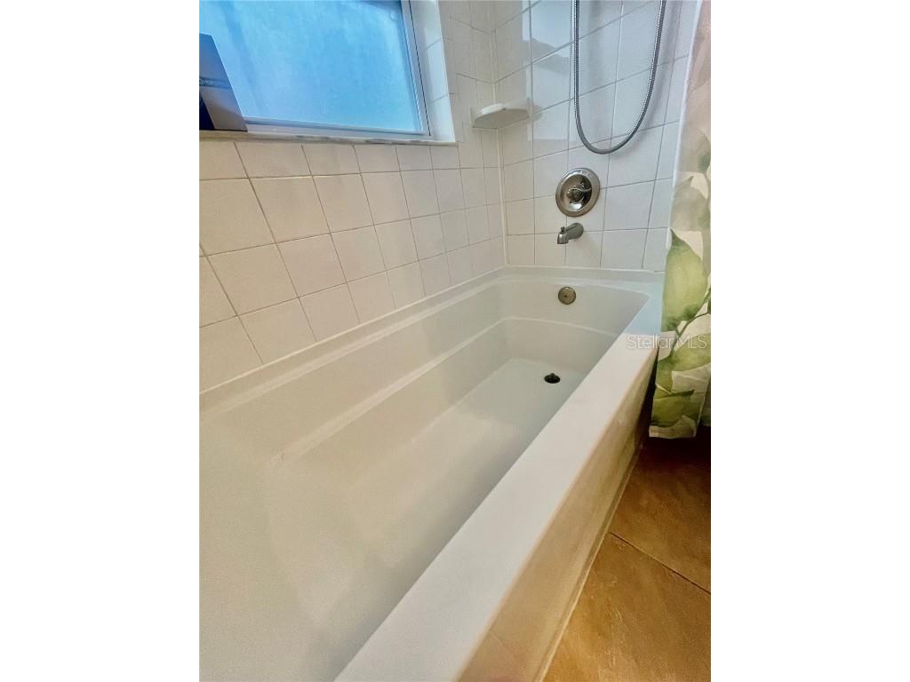 8074 37th Avenue N Saint Petersburg FL 33710 TB8396260 image18