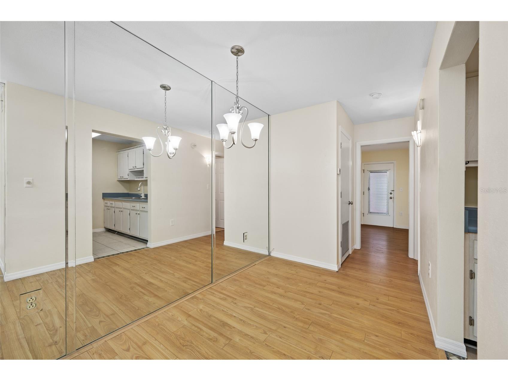8075 112th Street #104 Seminole FL 33772 TB8519949 image12