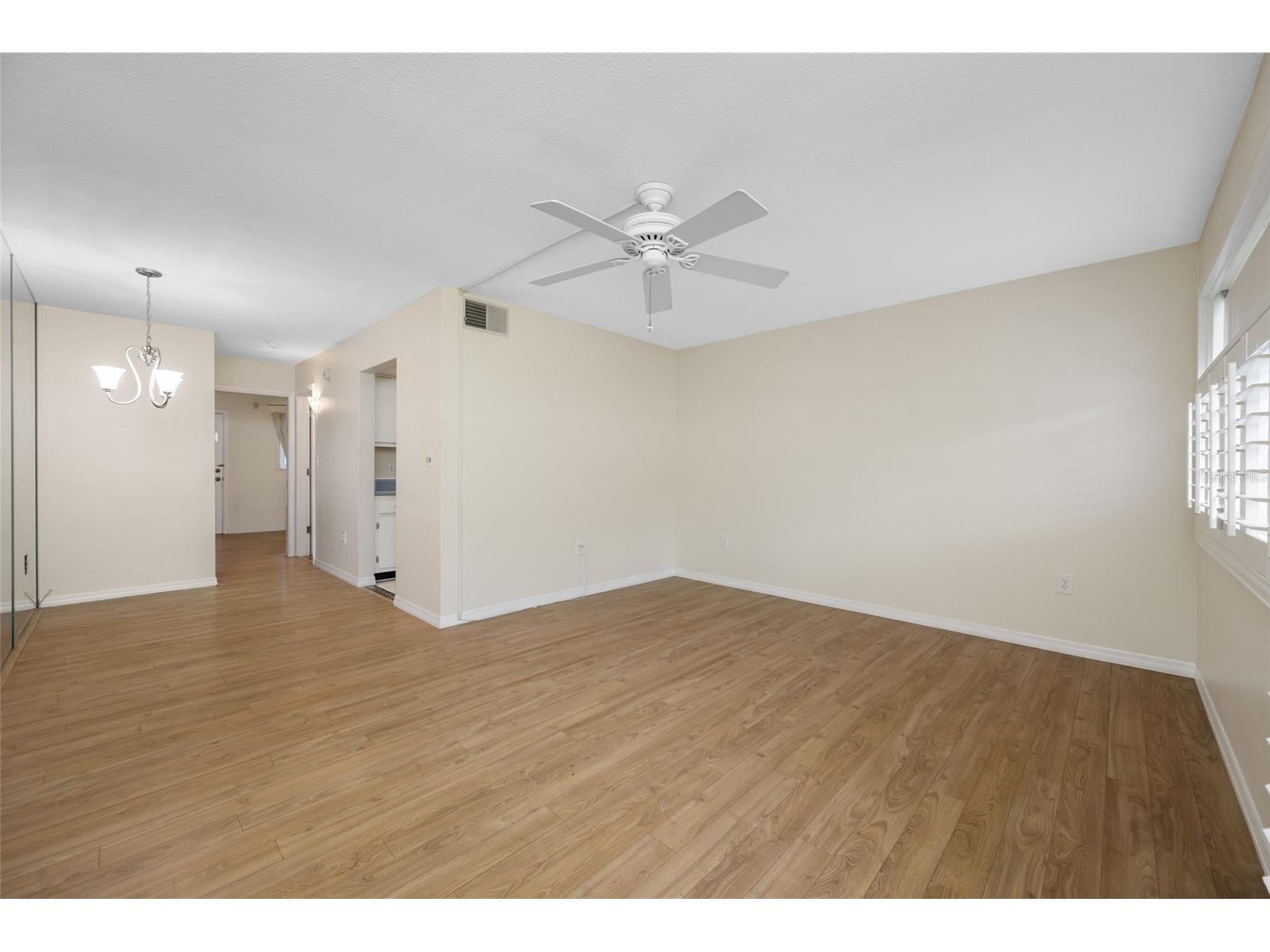 8075 112th Street #104 Seminole FL 33772 TB8519949 image13