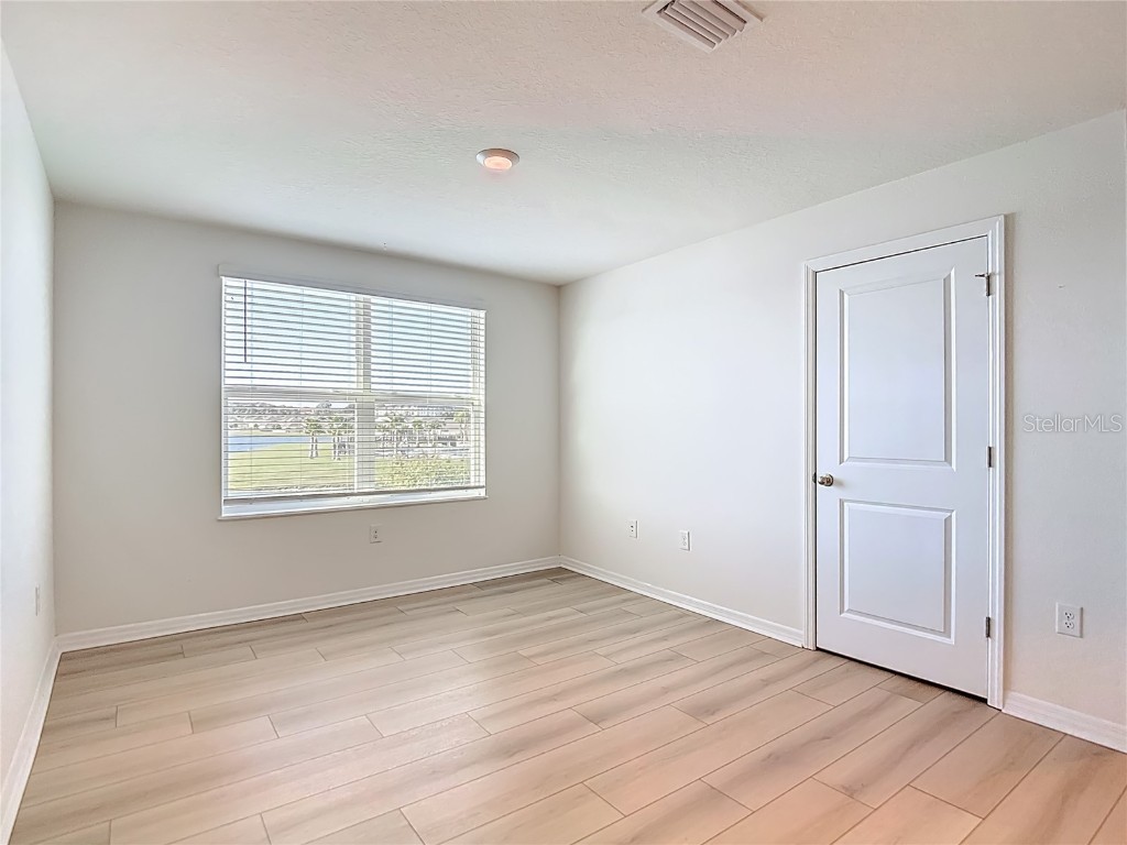 8075 Broad Pointe Drive Zephyrhills FL 33540 TB8440523 image38