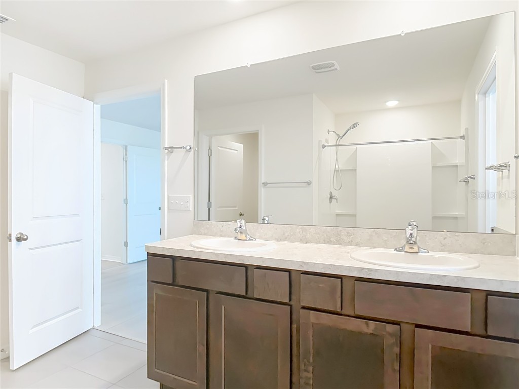 8075 Broad Pointe Drive Zephyrhills FL 33540 TB8440523 image51