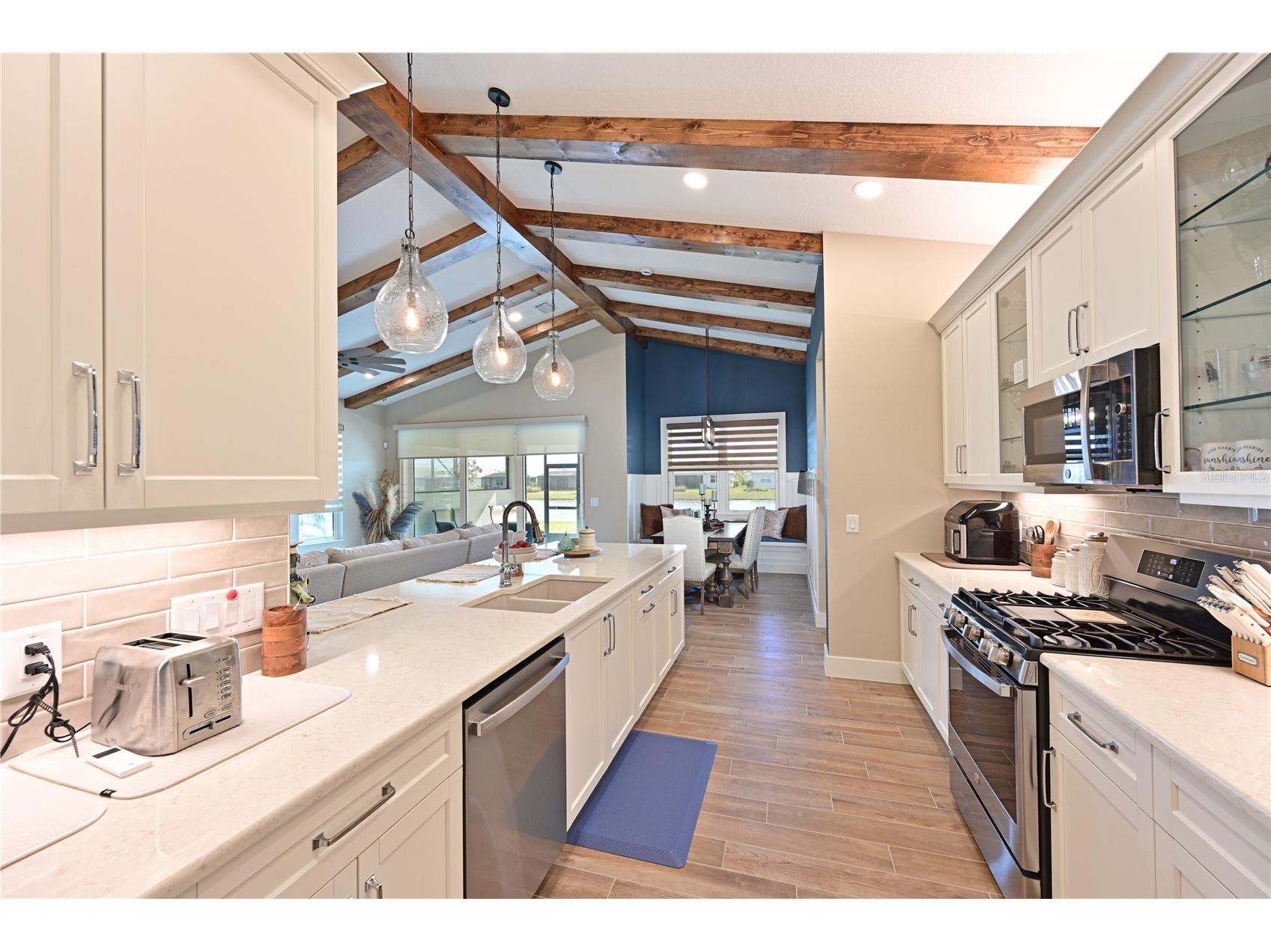 8075 Slipway Drive Sarasota FL 34240 A4679530 image12