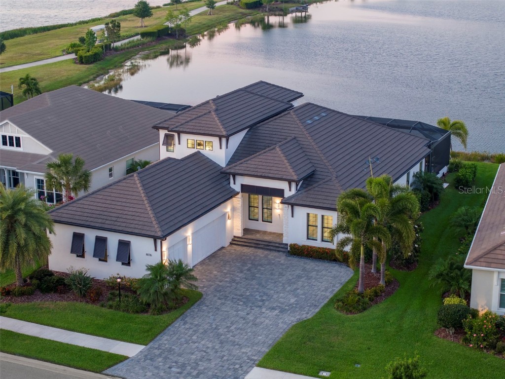 8076 Grande Shores Drive Sarasota FL 34240 - LAKE MALLARD A4607590 image1