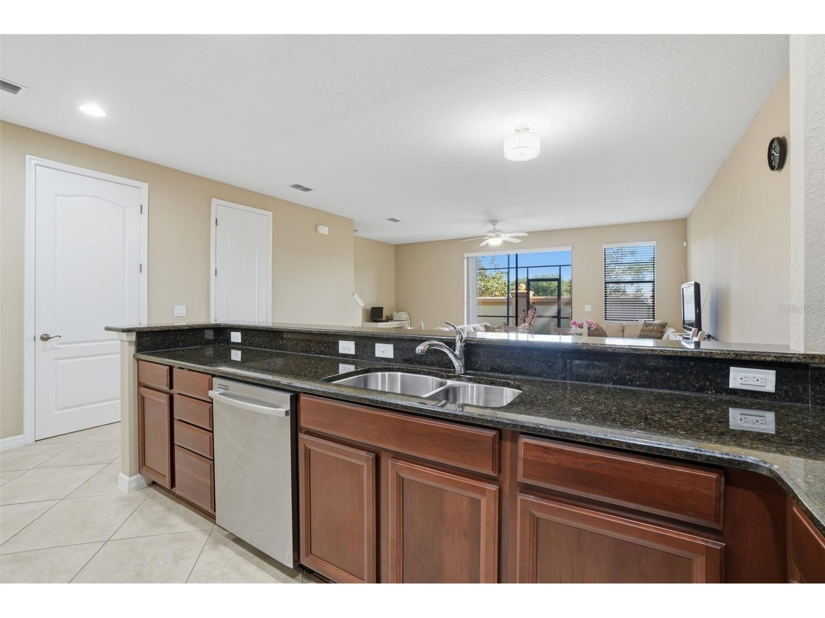 8076 Prestbury Drive Orlando FL 32832 O6399640 image12