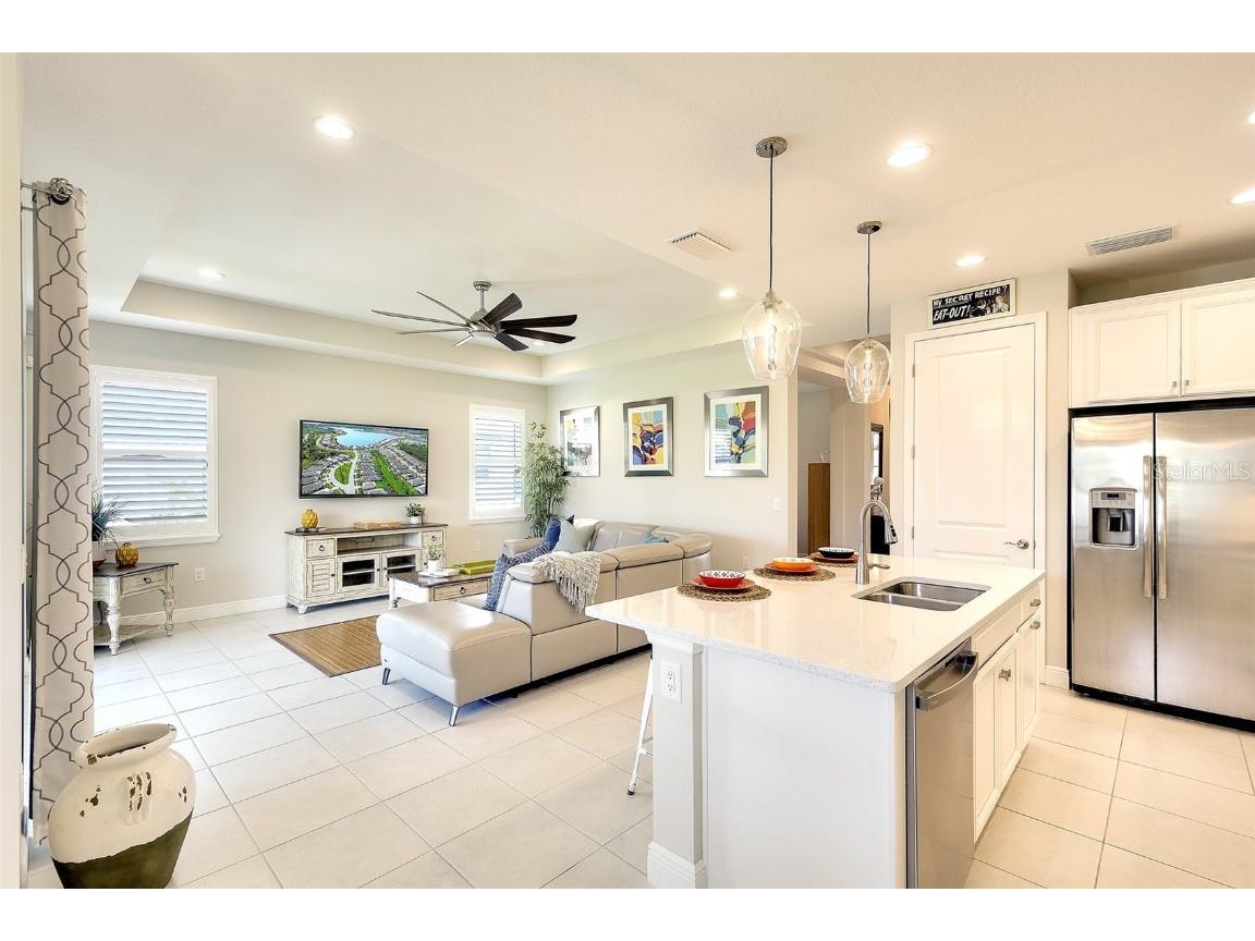 8077 Sandstar Way Sarasota FL 34240 A4653650 image17