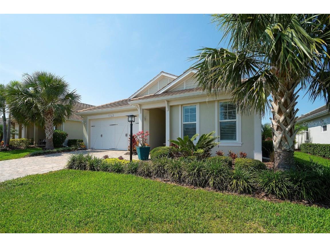 8077 Sandstar Way Sarasota FL 34240 A4653650 image2