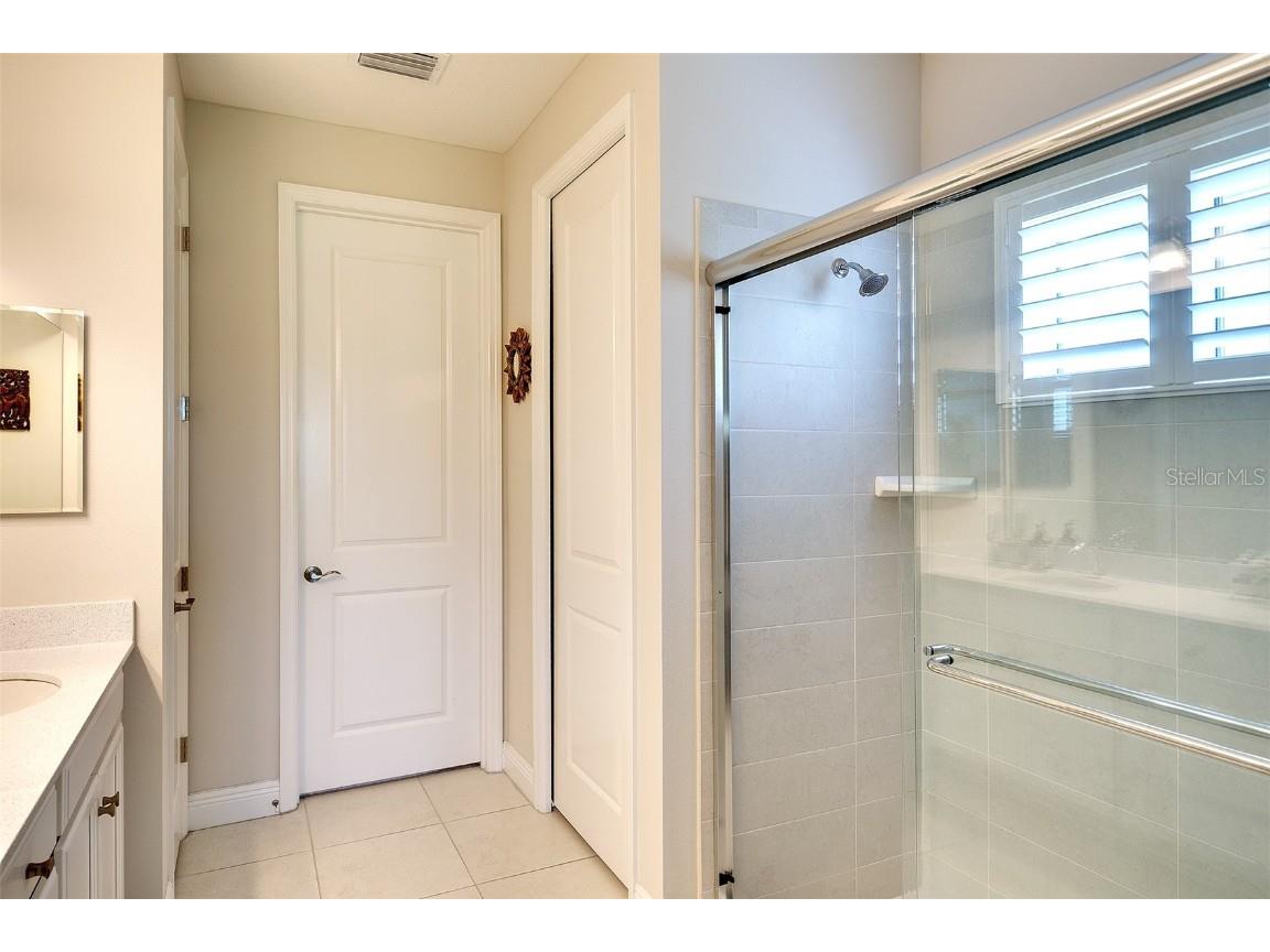 8077 Sandstar Way Sarasota FL 34240 A4653650 image22