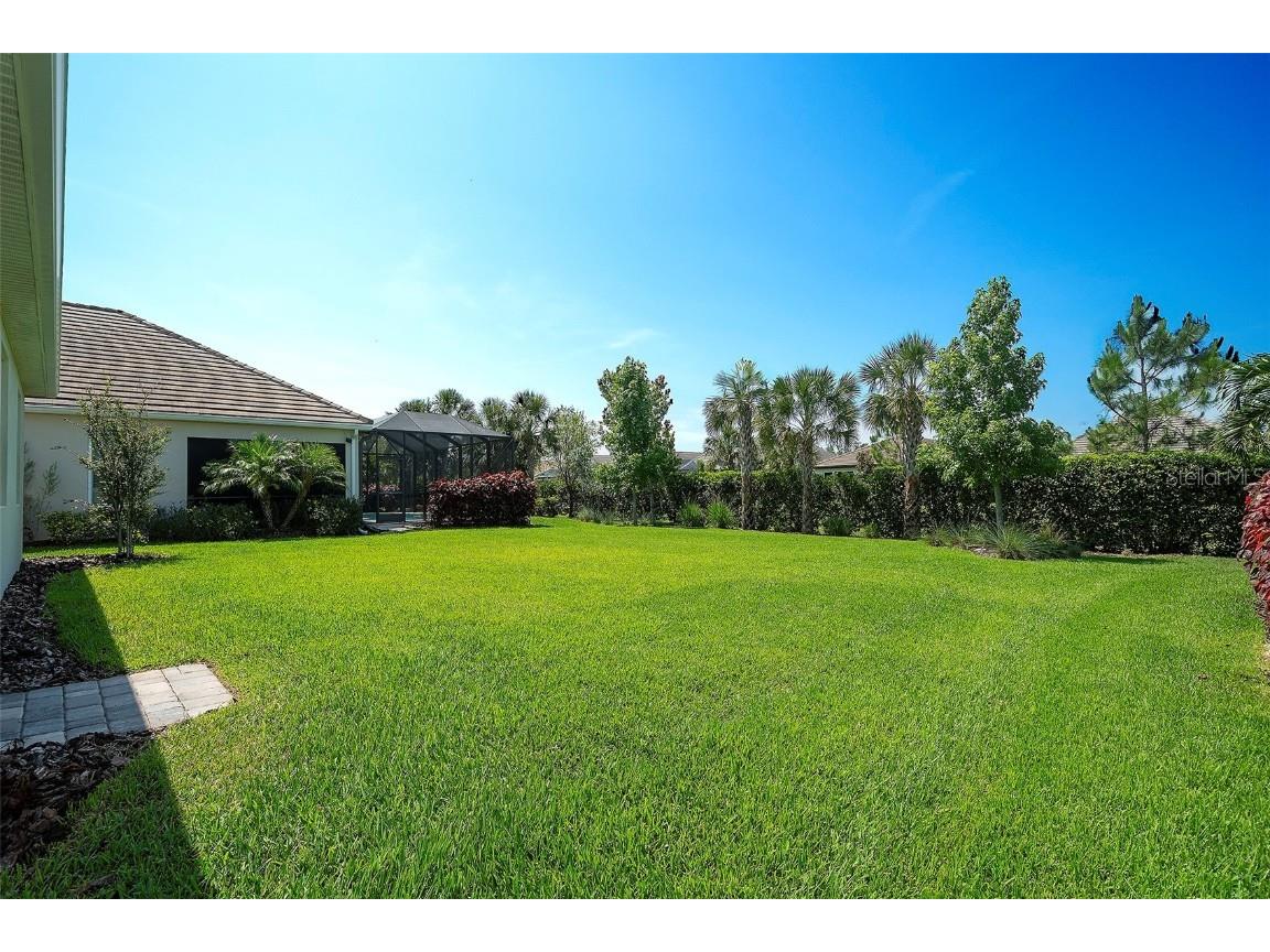 8077 Sandstar Way Sarasota FL 34240 A4653650 image27