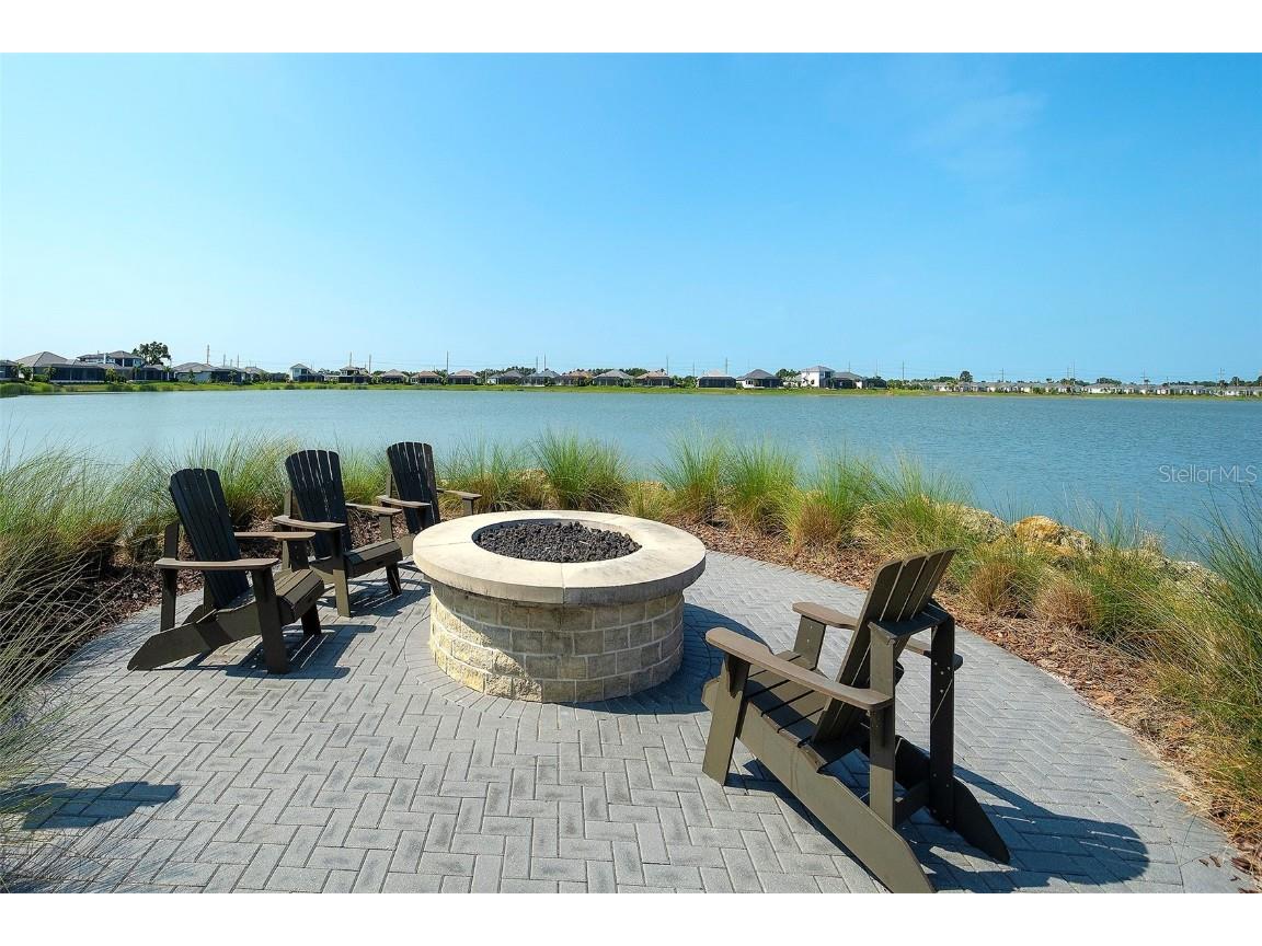 8077 Sandstar Way Sarasota FL 34240 A4653650 image40