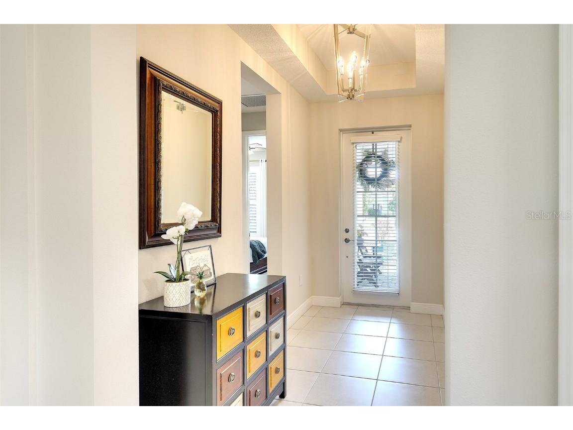 8077 Sandstar Way Sarasota FL 34240 A4653650 image5