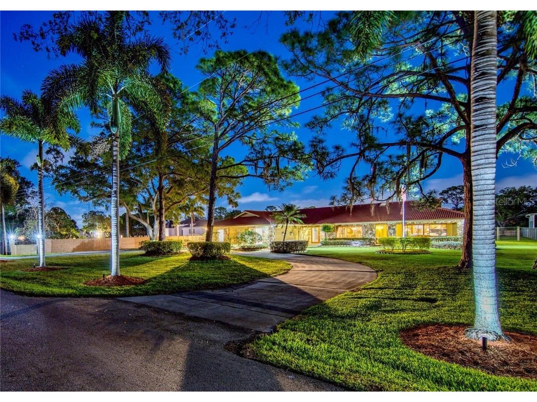 8079 98th Street Seminole FL 33777 U8196519 image1