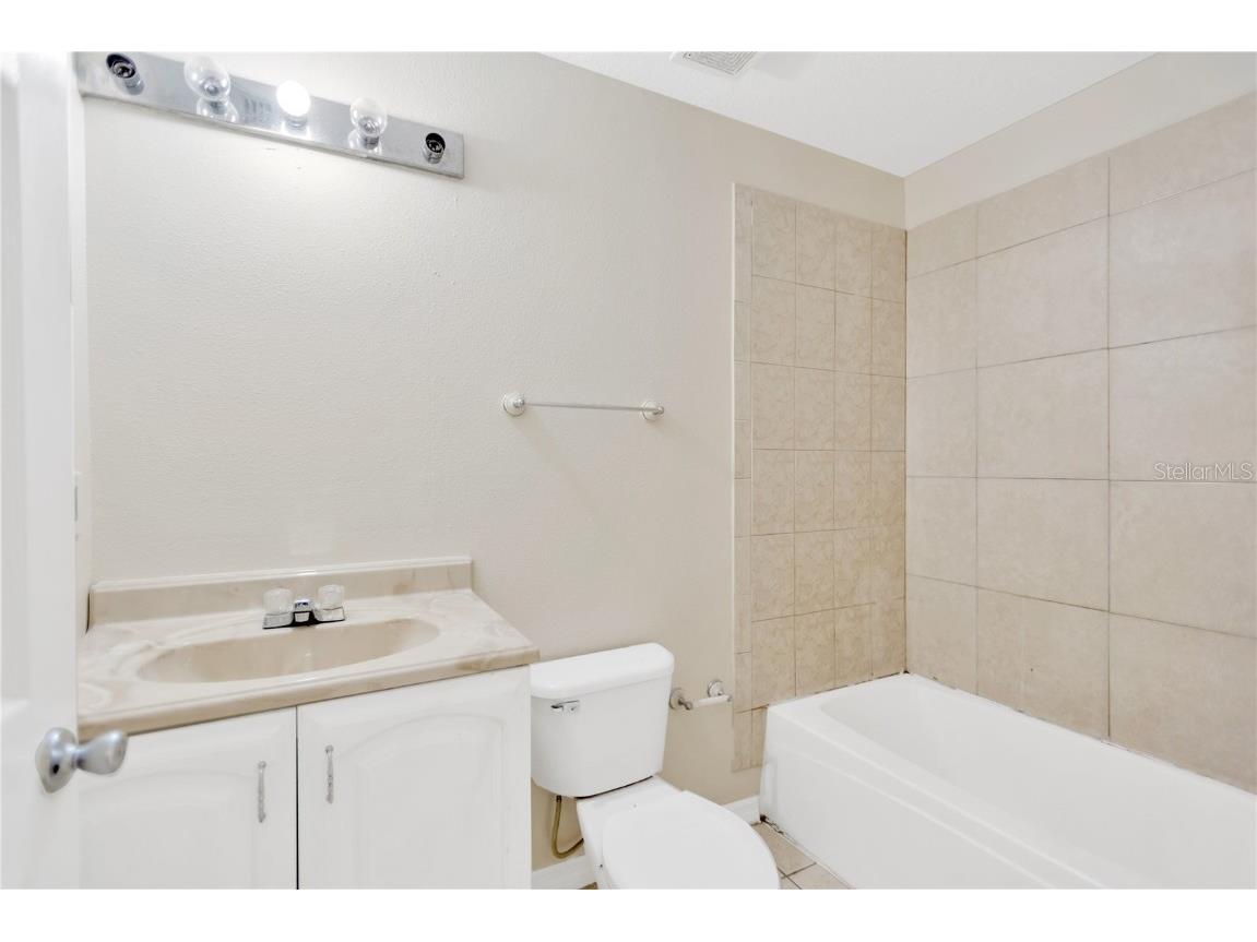 808 1st Avenue NE Ruskin FL 33570 TB8416419 image12