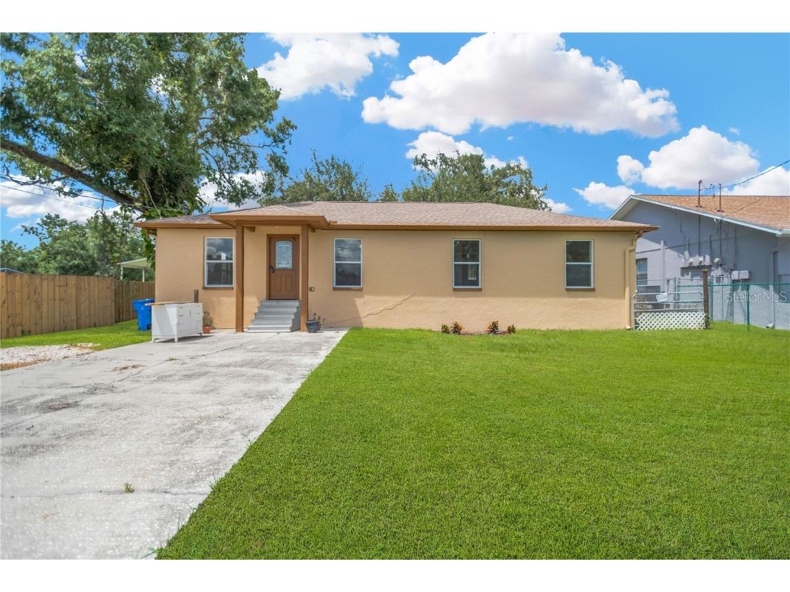808 1st Avenue NE Ruskin FL 33570 TB8416419 image2