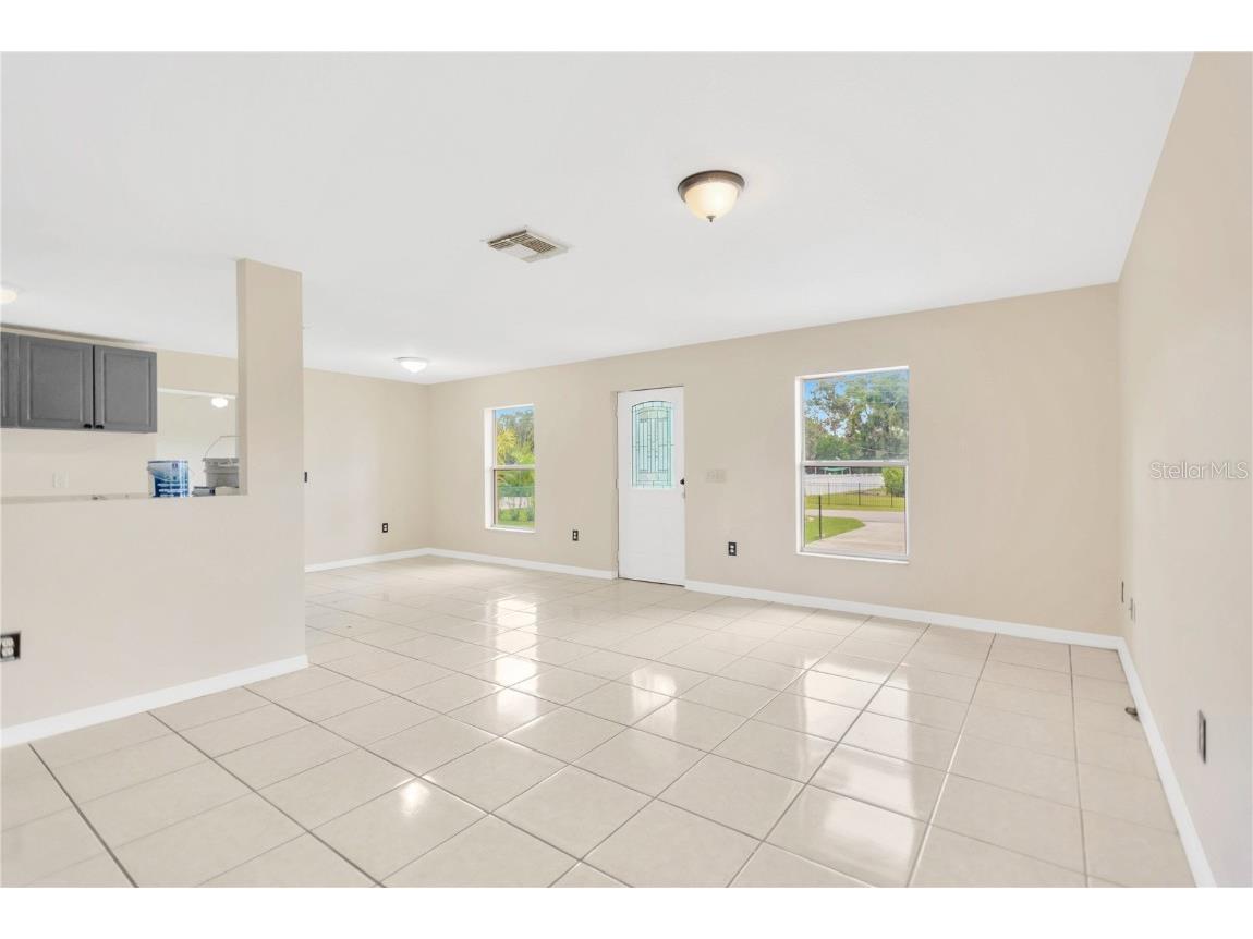 808 1st Avenue NE Ruskin FL 33570 TB8416419 image5