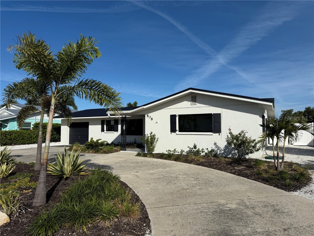 808 25th Avenue W Palmetto FL 34221 A4672972 image1