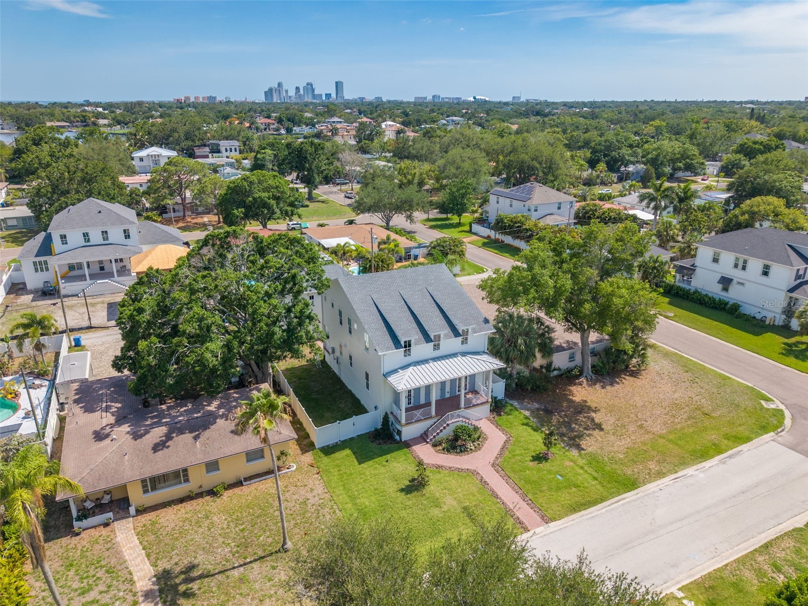 808 39th Avenue NE Saint Petersburg FL 33703 TB8487519 image11