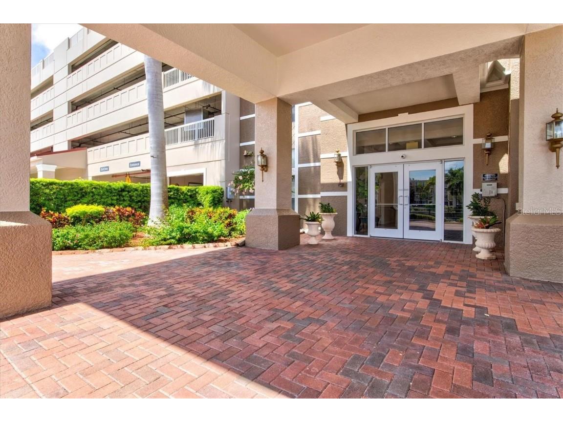 808 3rd Avenue W #301 Bradenton FL 34205 - MANATEE RIVER A4664921 image4