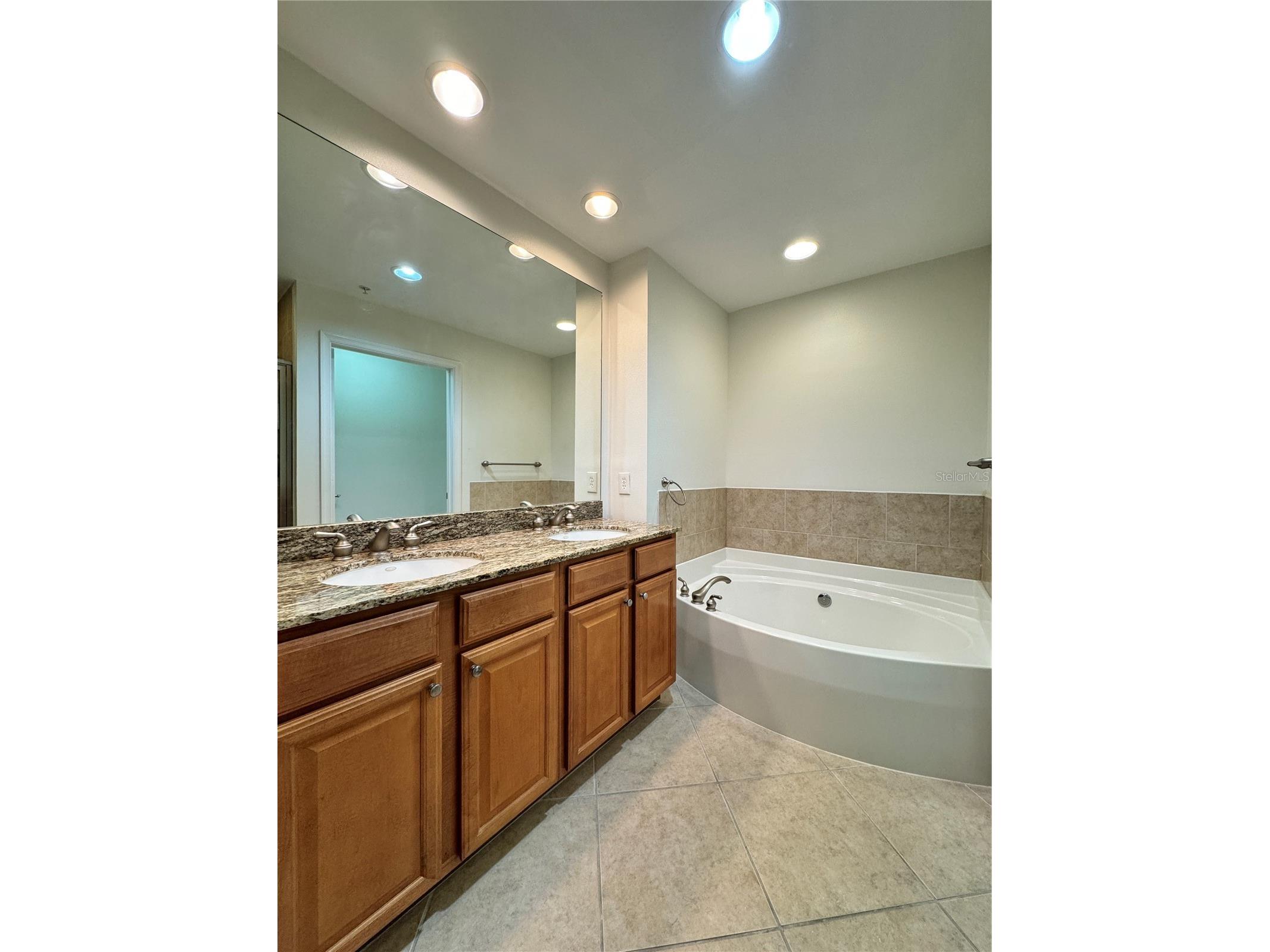 808 3rd Avenue W #301 Bradenton FL 34205 A4693086 image19