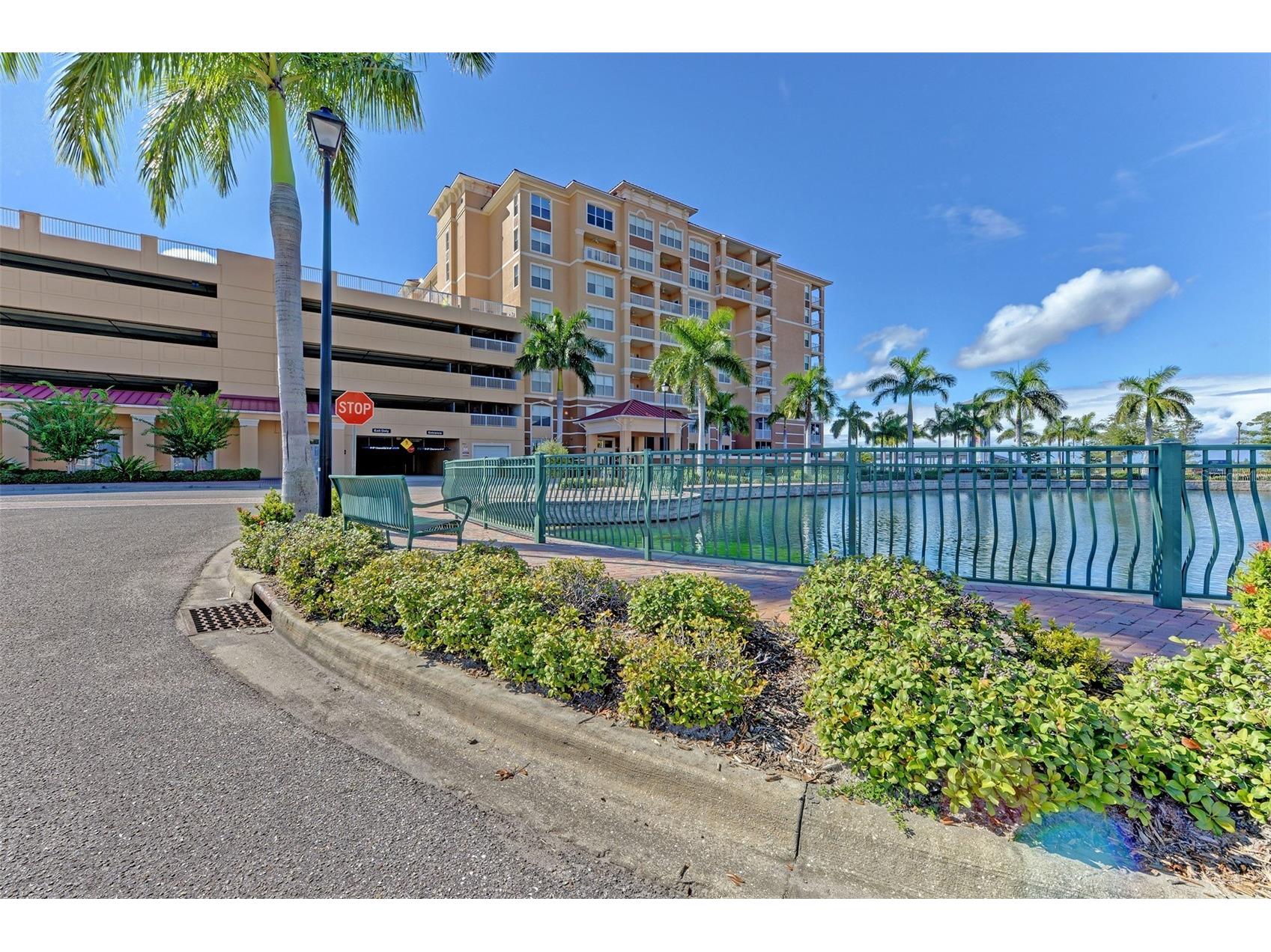 808 3rd Avenue W #701 Bradenton FL 34205 A4685829 image1