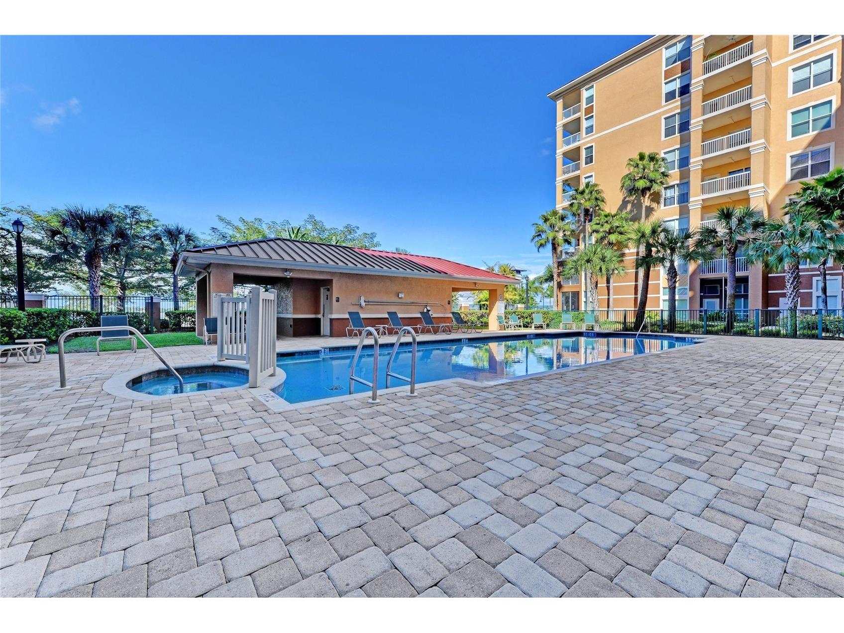 808 3rd Avenue W #805 Bradenton FL 34205 A4672804 image41