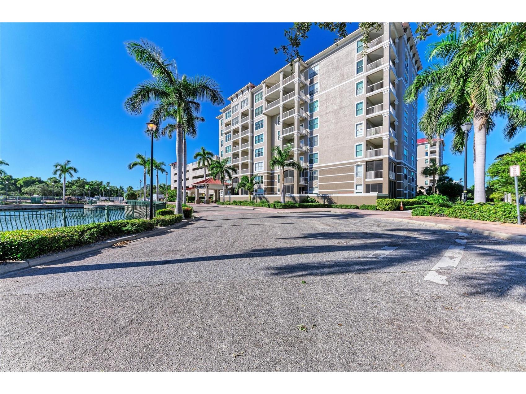 808 3rd Avenue W #805 Bradenton FL 34205 A4672804 image5